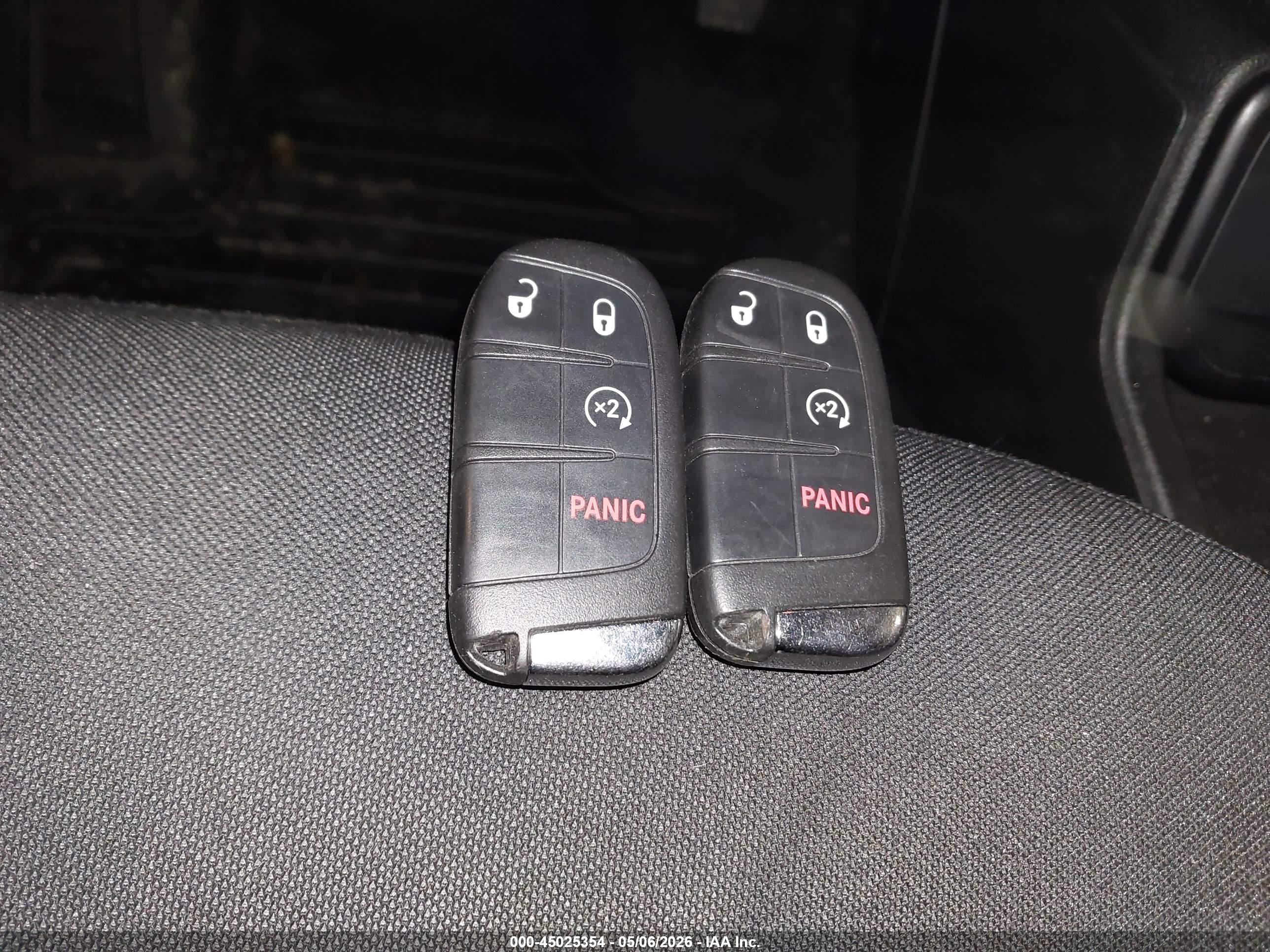 JEEP RENEGADE image 11
