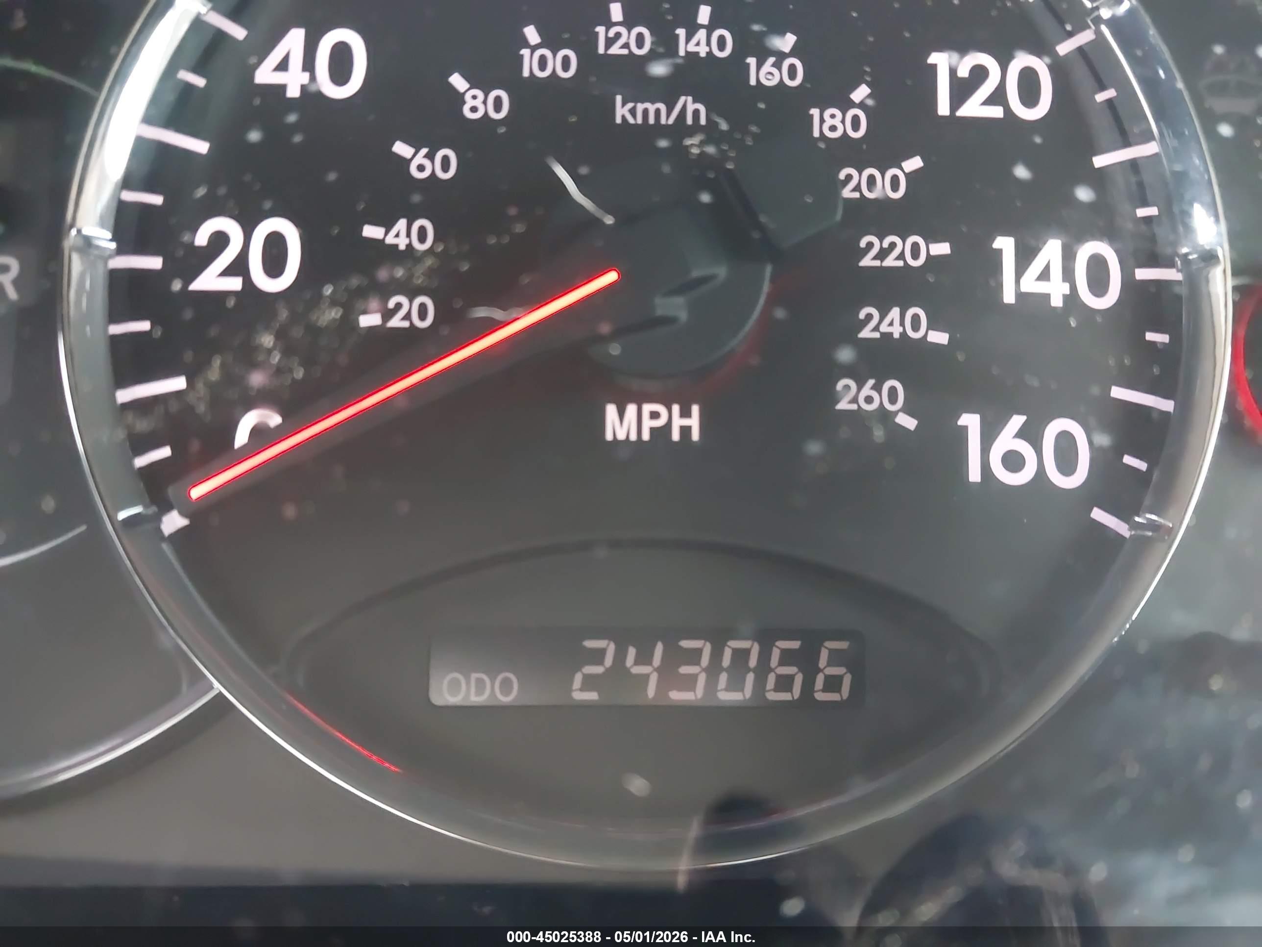 TOYOTA AVALON image 7