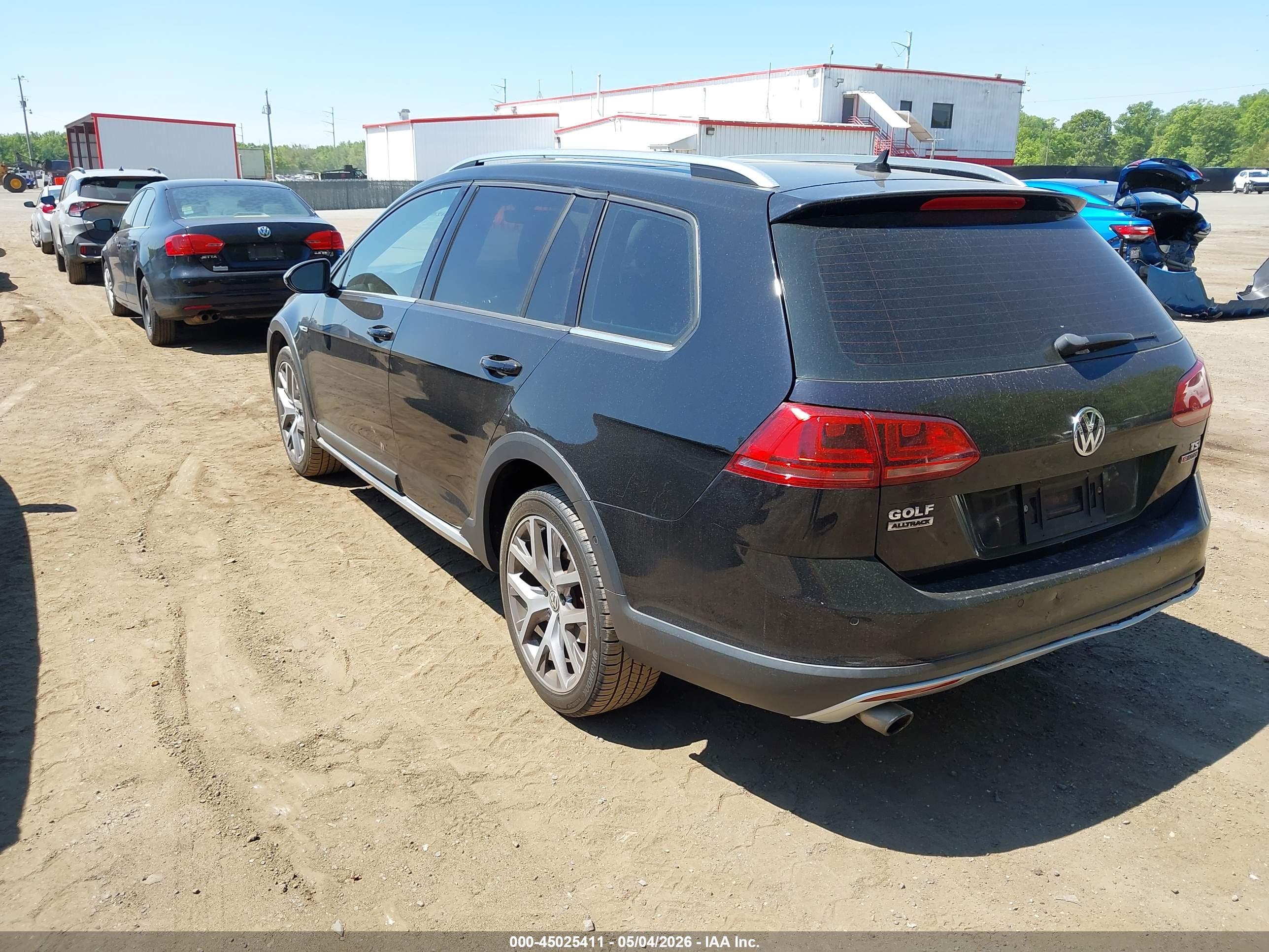 VOLKSWAGEN GOLF image 3