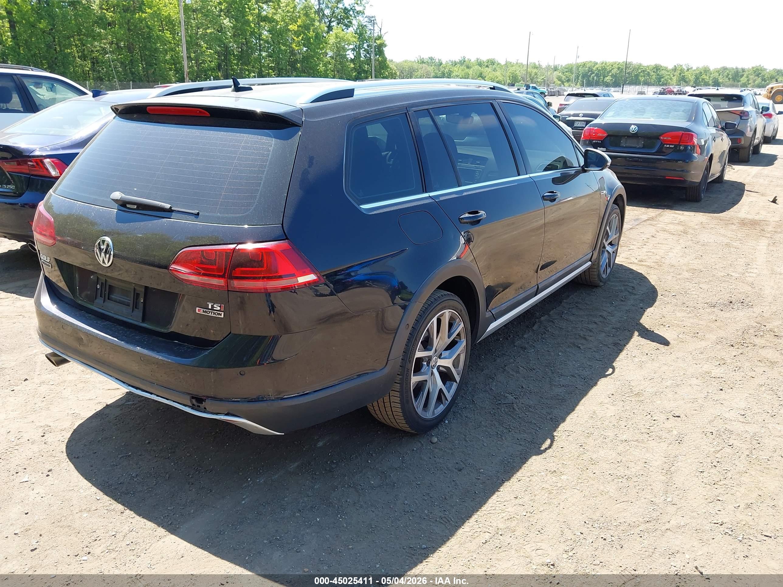 VOLKSWAGEN GOLF image 4