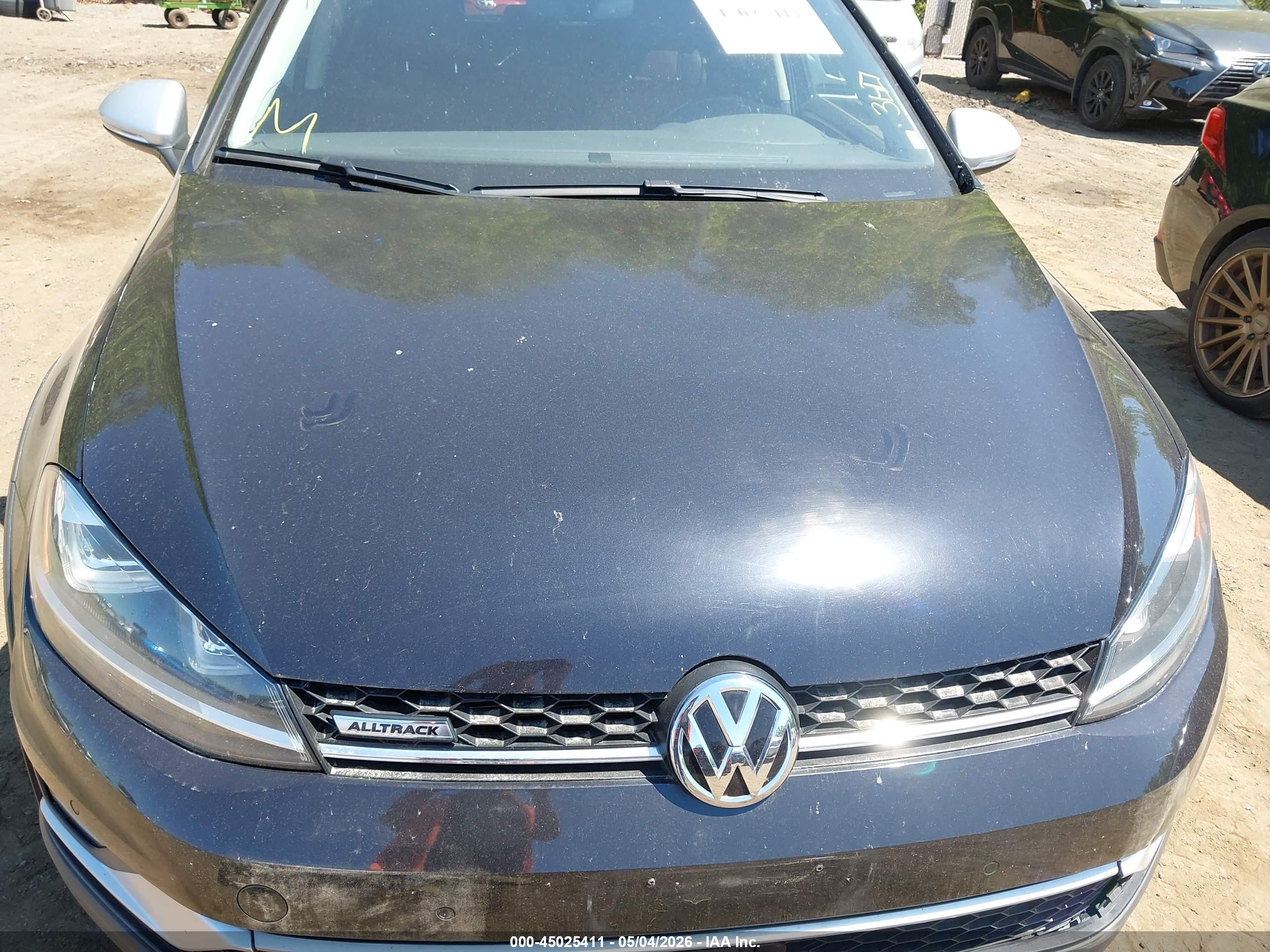 VOLKSWAGEN GOLF image 6
