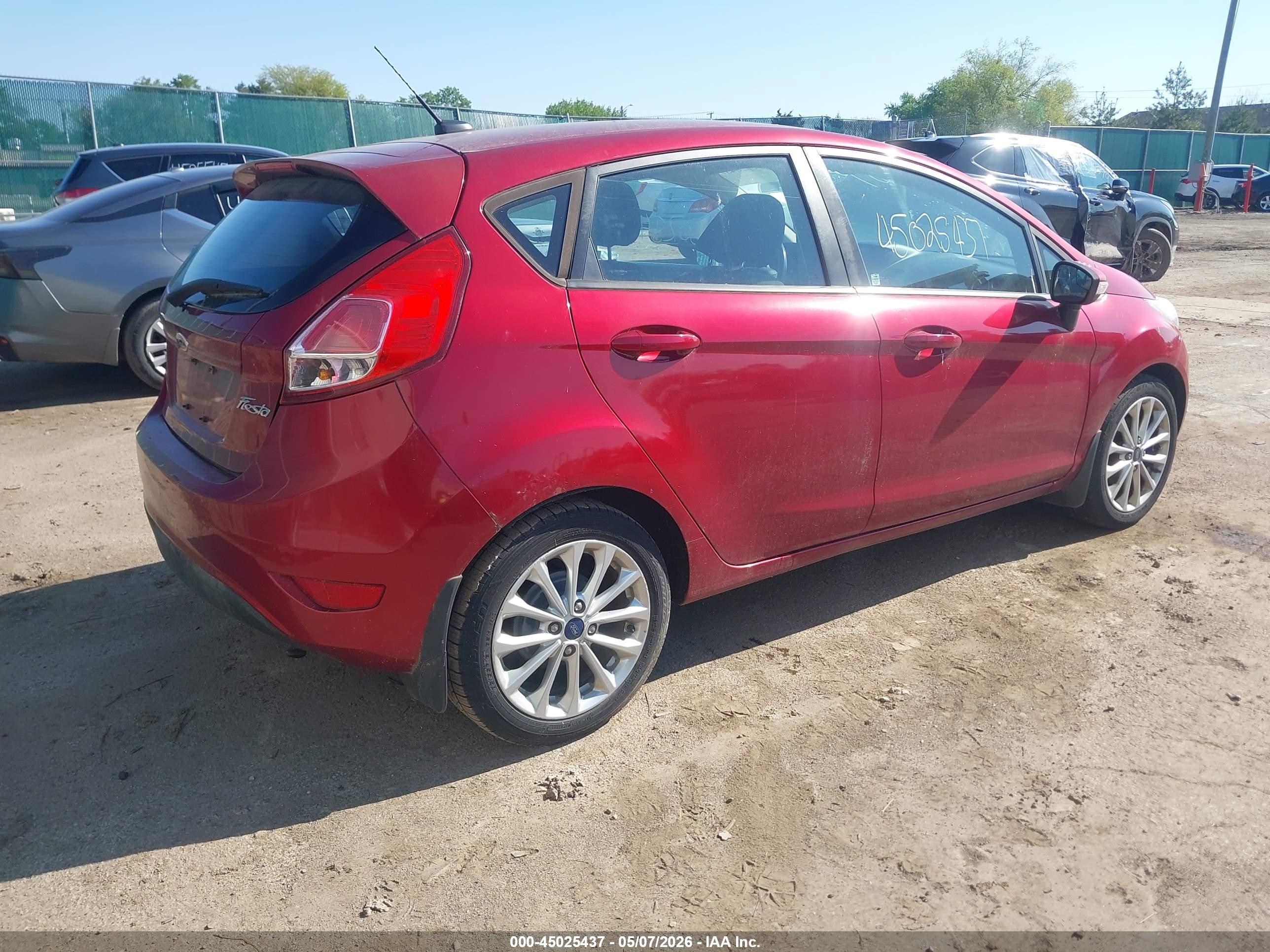FORD FIESTA image 4