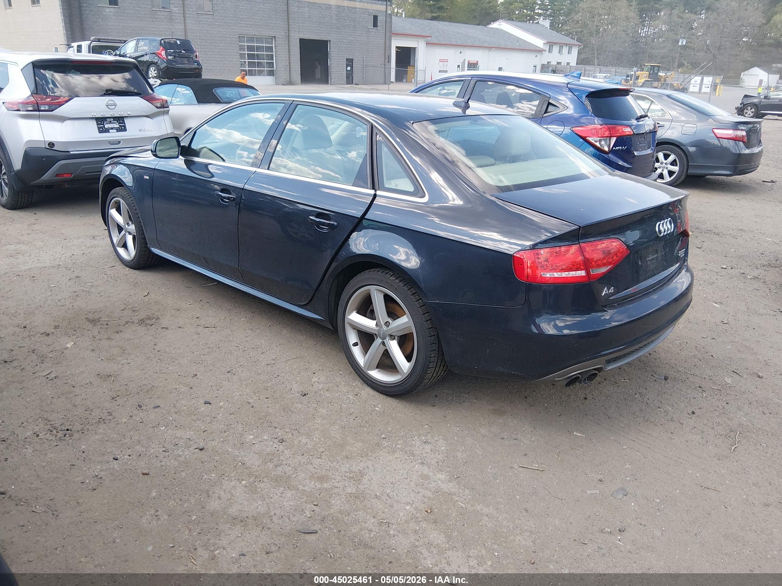 AUDI A4 image 3