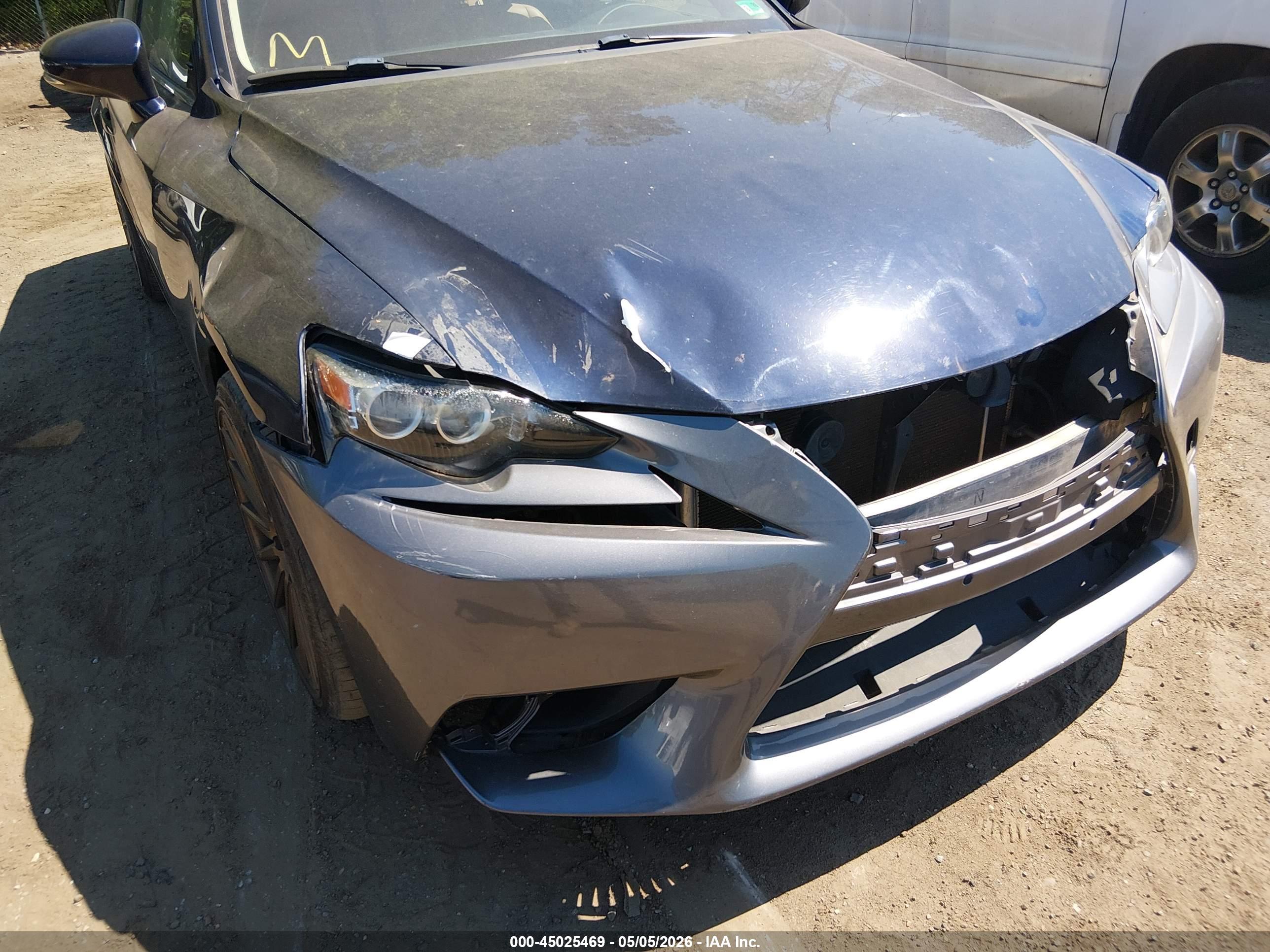 LEXUS IS image 6