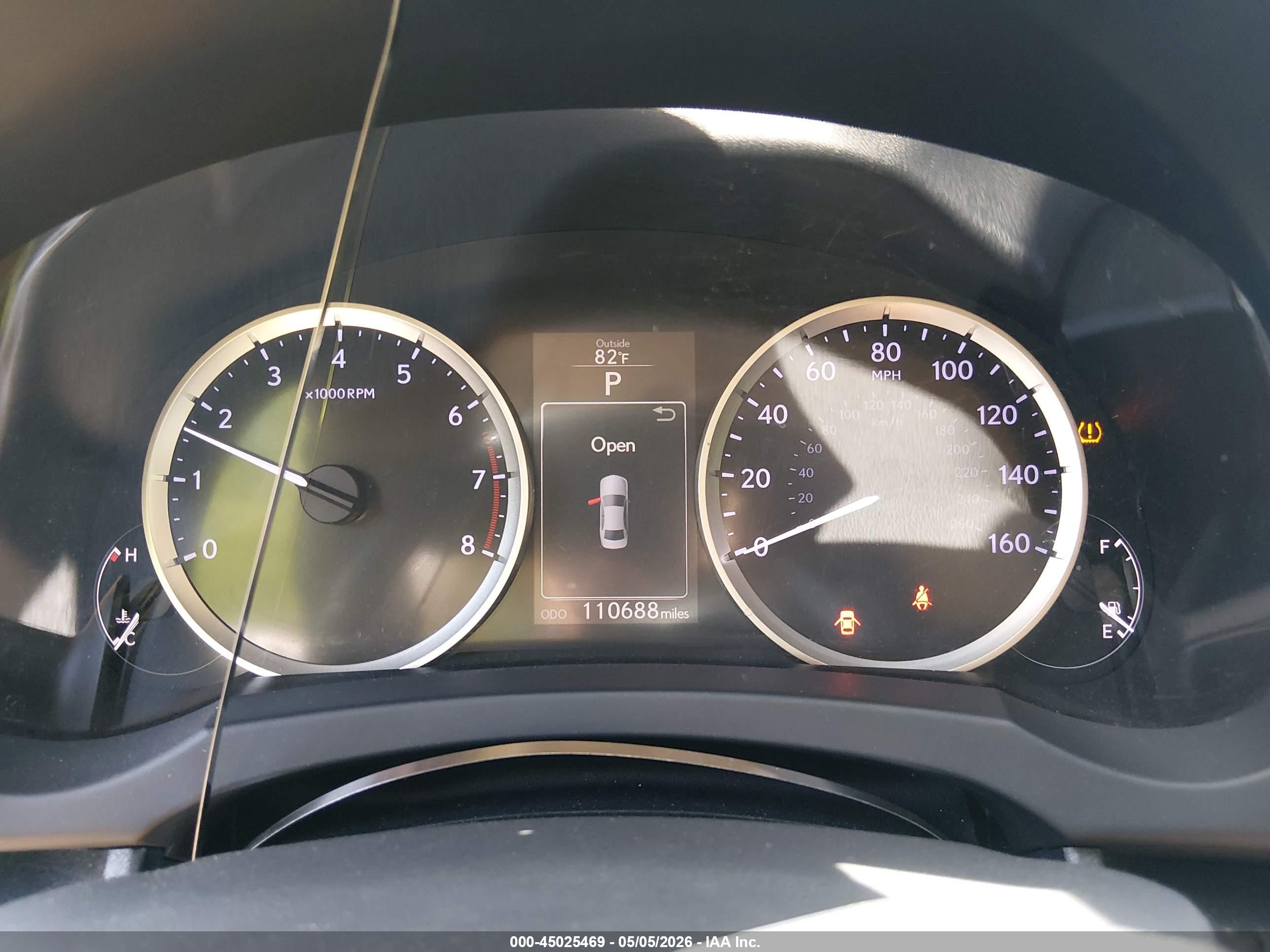 LEXUS IS image 7