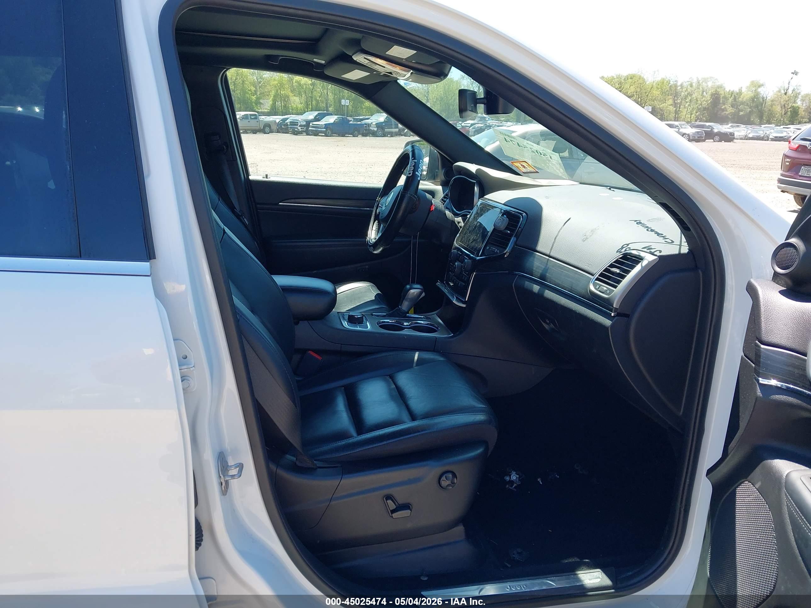 JEEP GRAND image 5