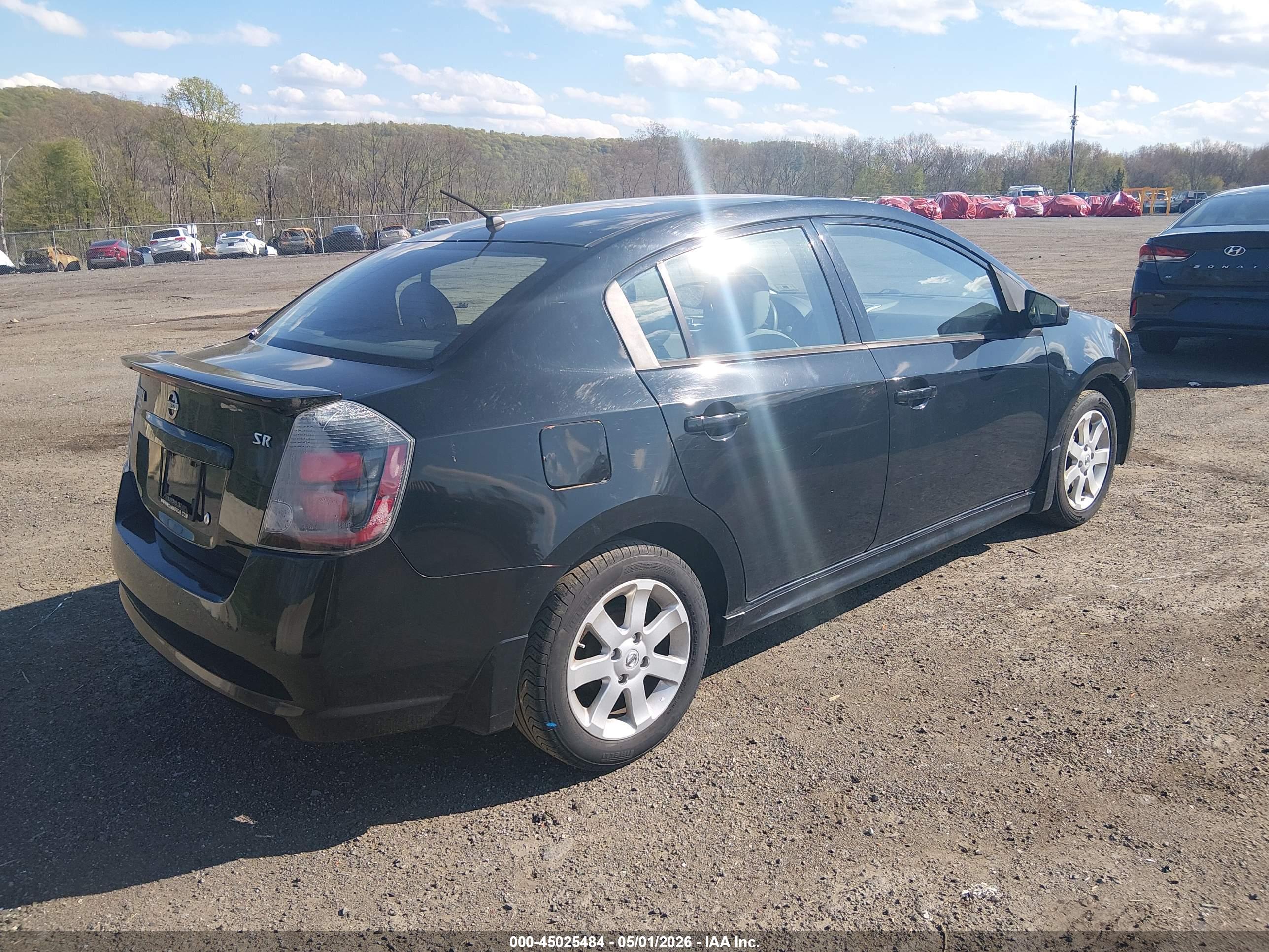 NISSAN SENTRA image 4