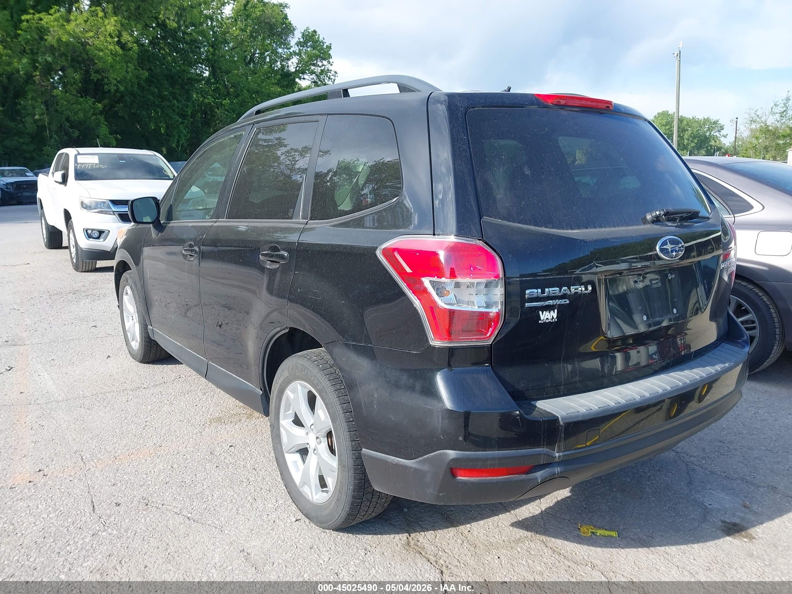 SUBARU FORESTER image 3