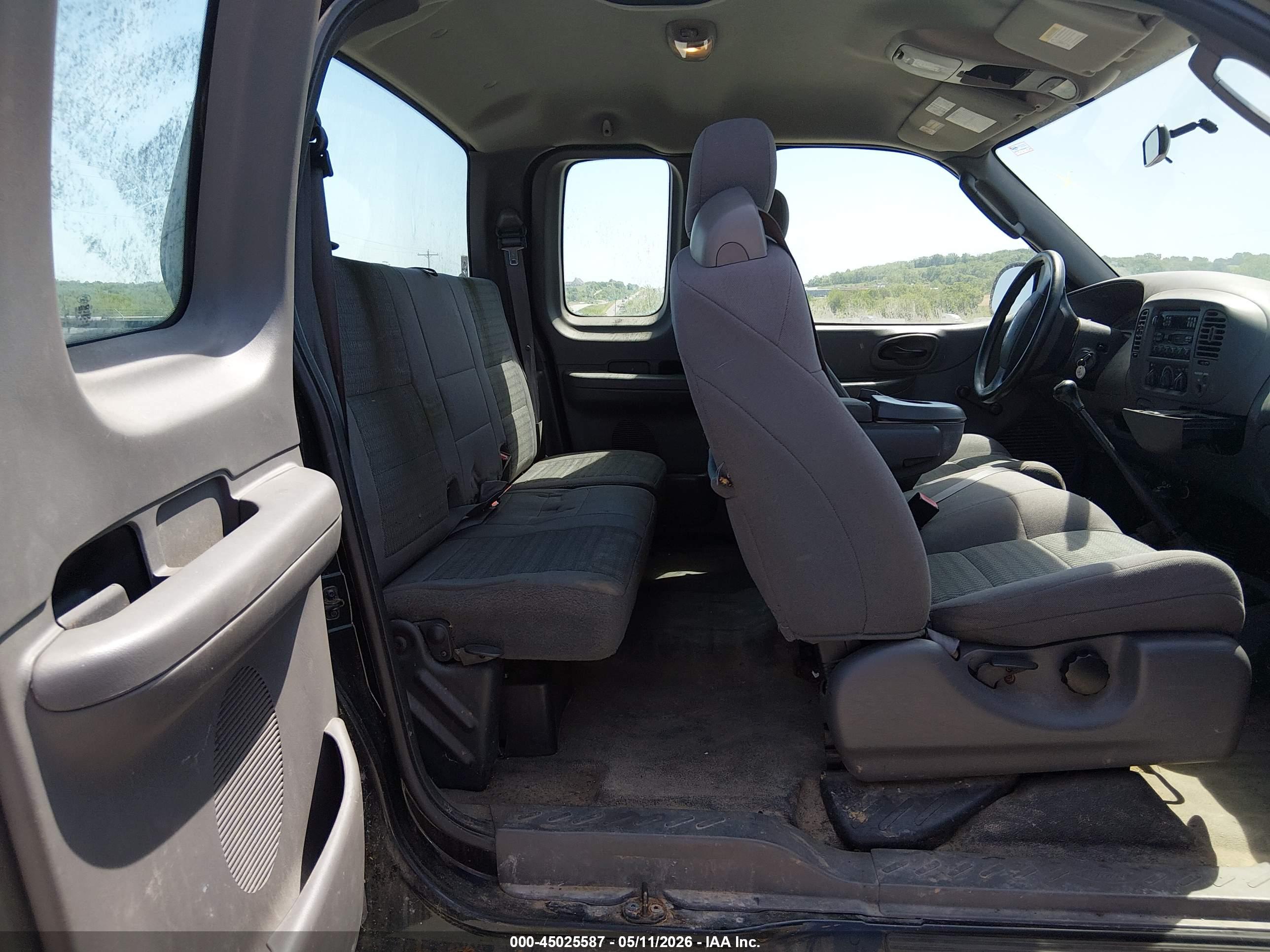 FORD F-150 image 8