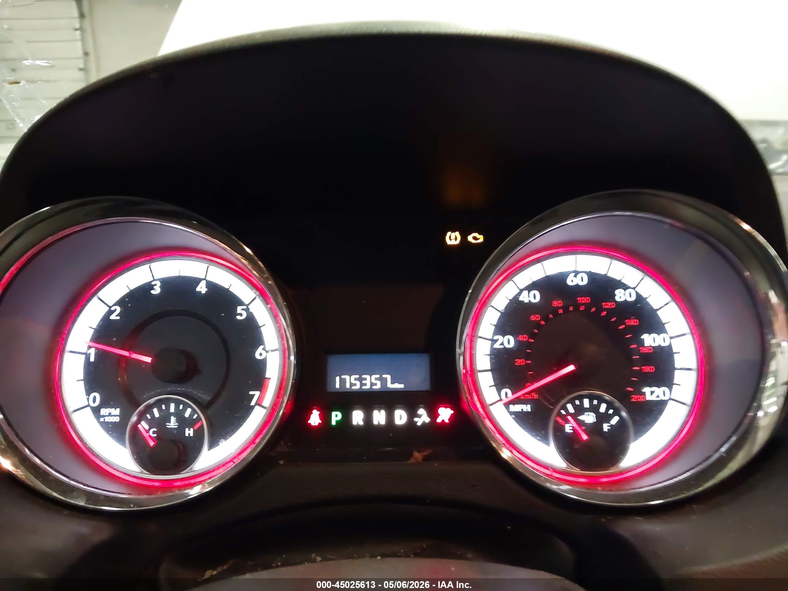 DODGE GRAND image 7