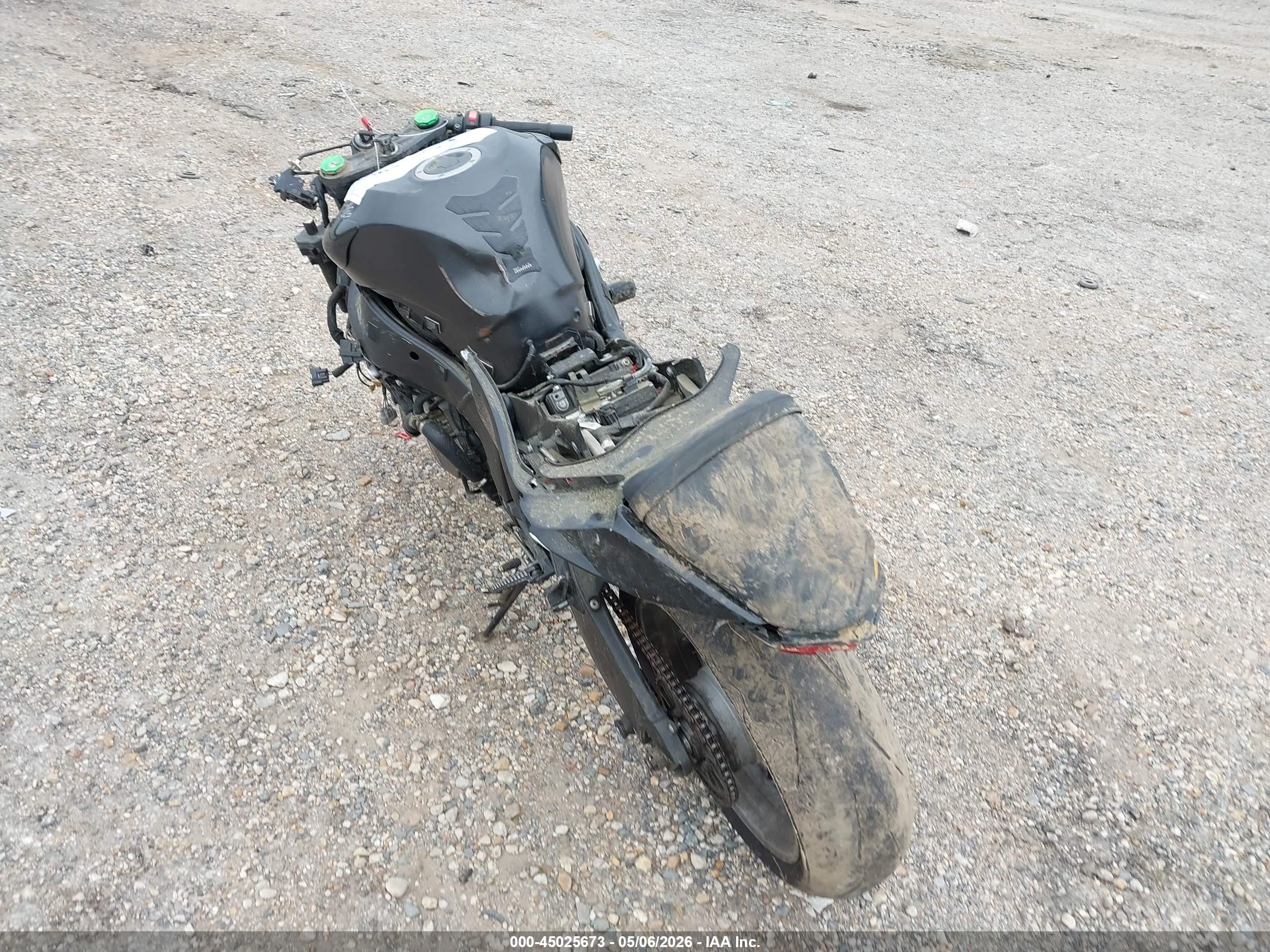 KAWASAKI ZX636 image 2