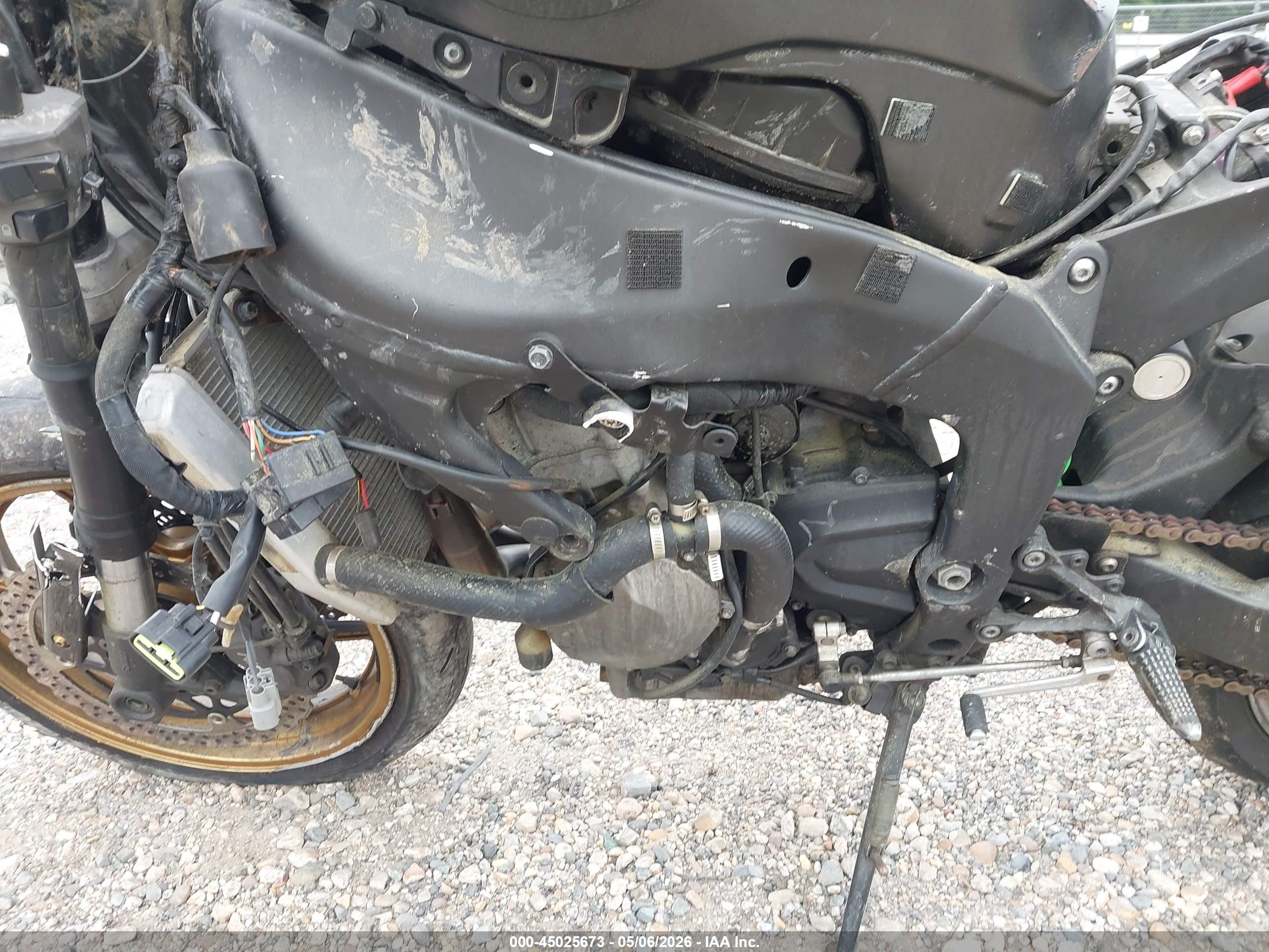 KAWASAKI ZX636 image 9