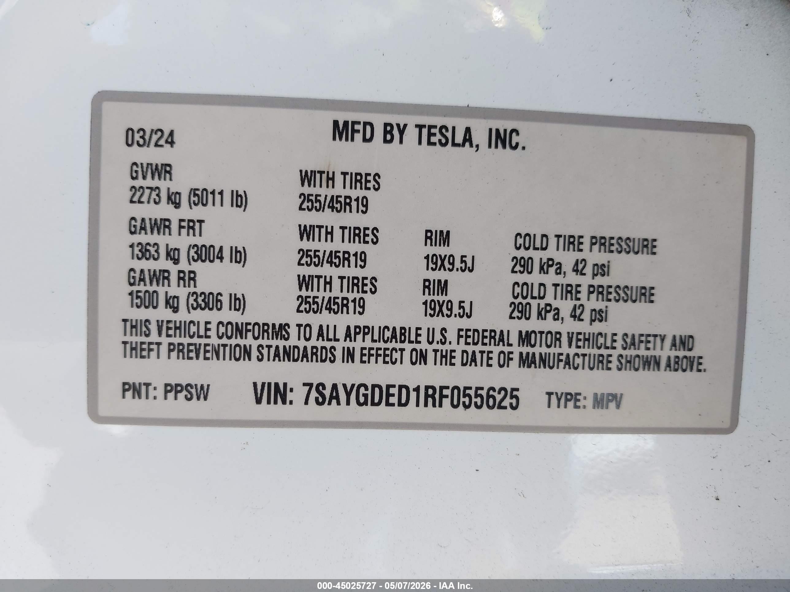 TESLA MODEL image 9
