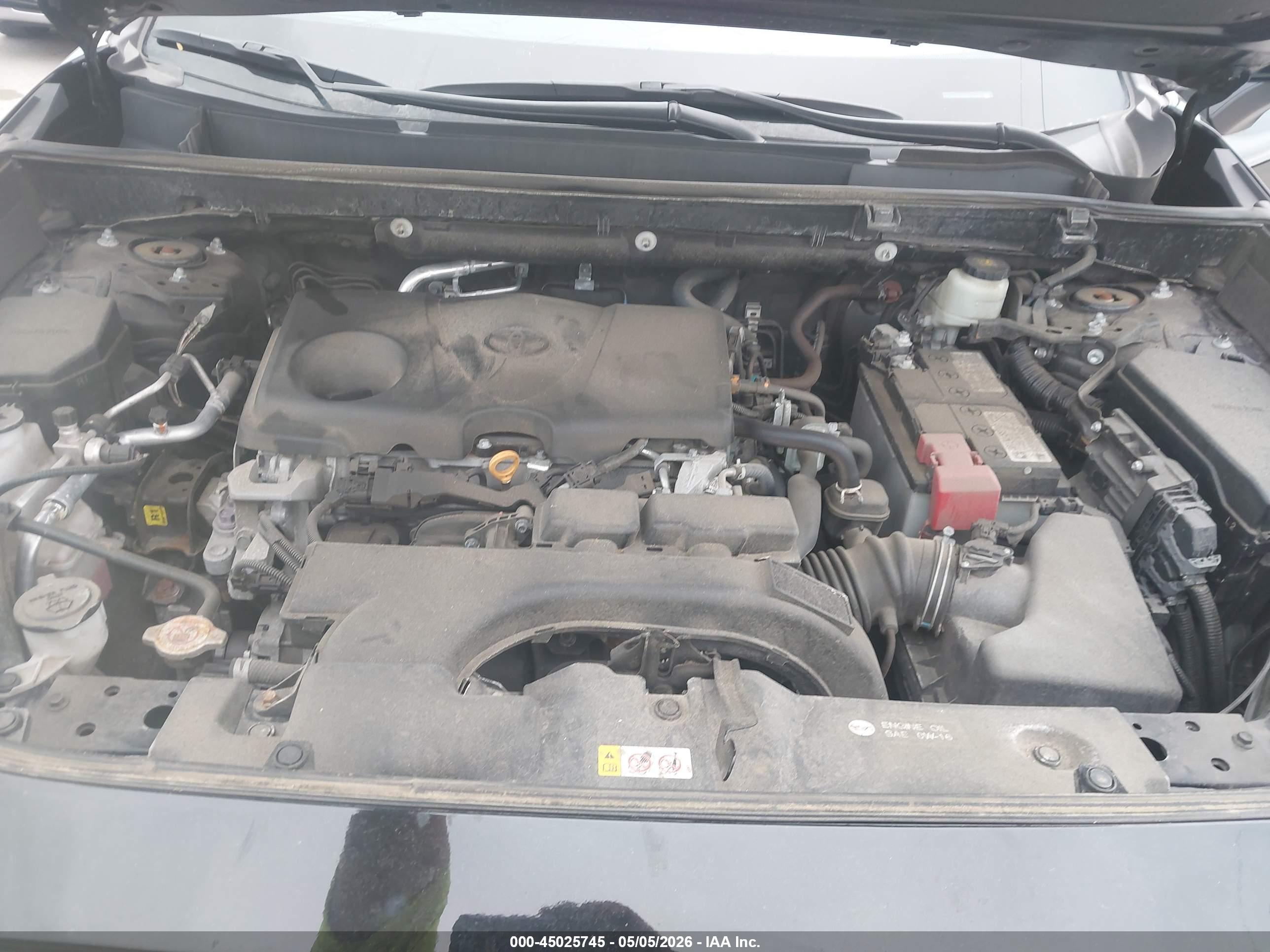 TOYOTA RAV4 image 10
