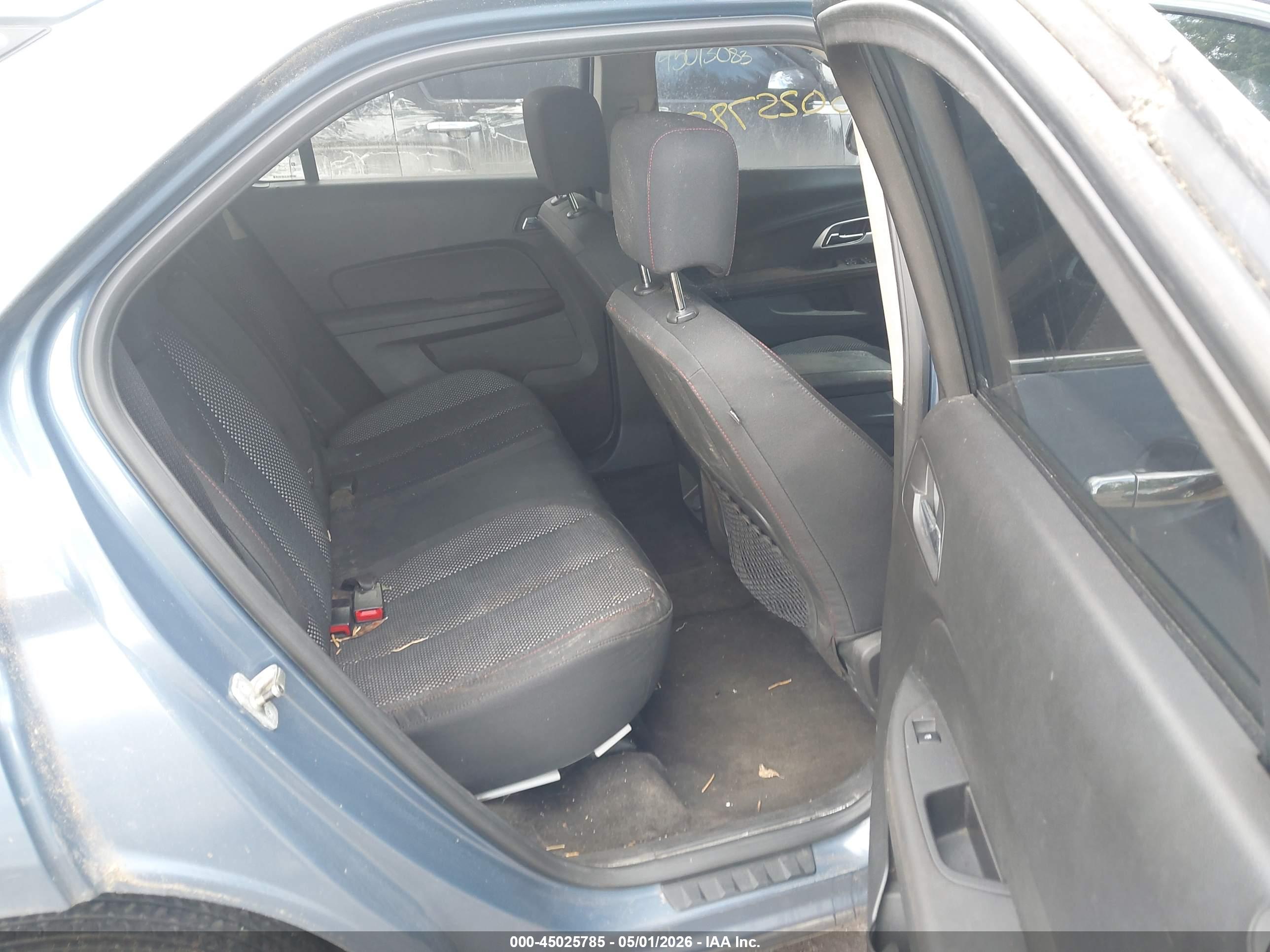 CHEVROLET EQUINOX image 8