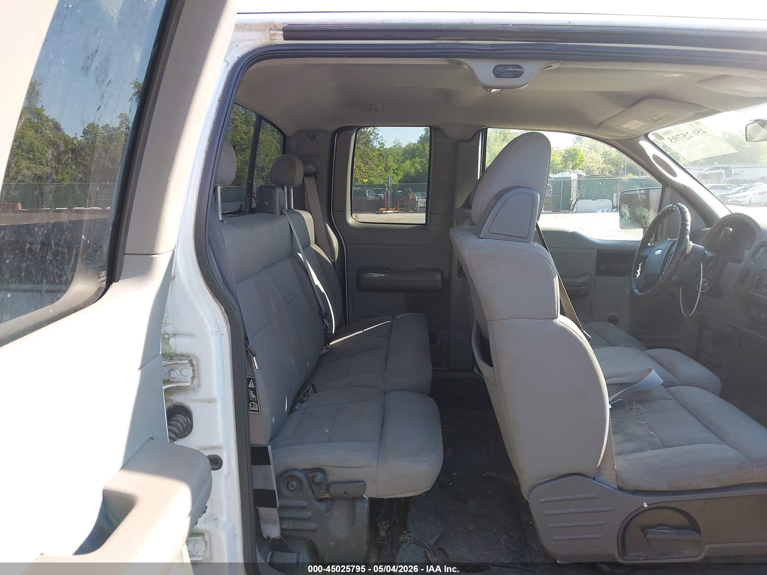 FORD F-150 image 8