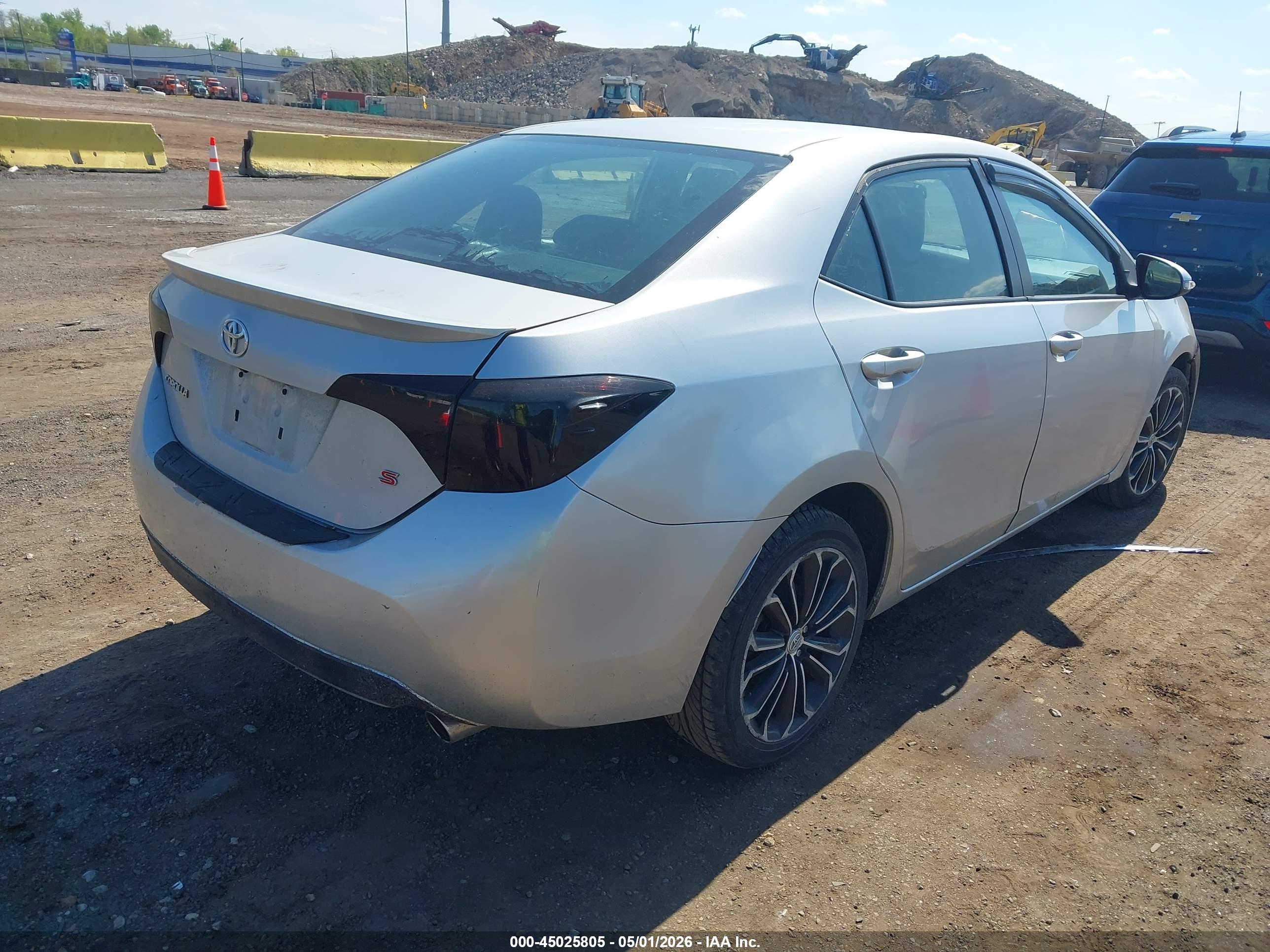 TOYOTA COROLLA image 4