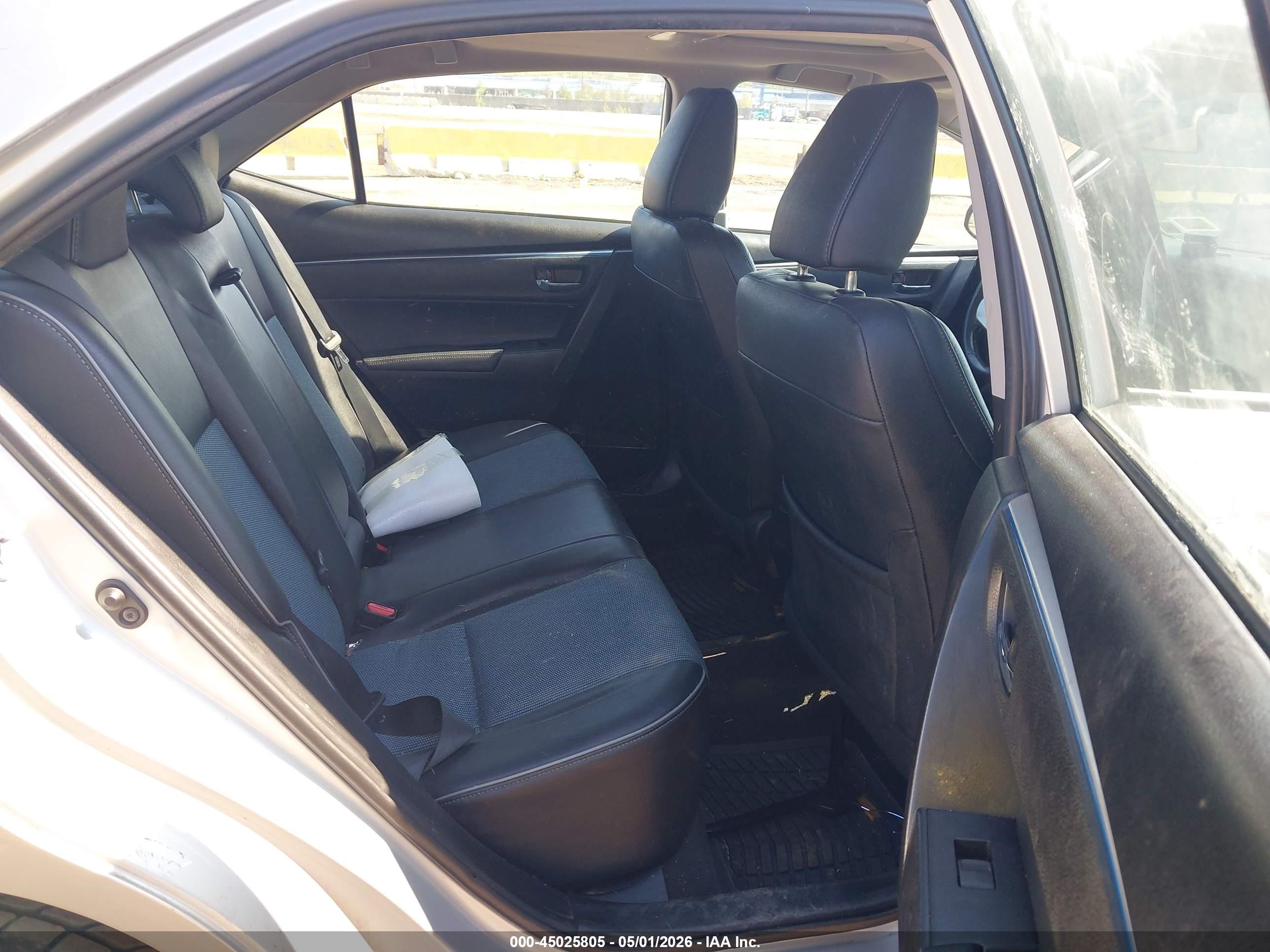 TOYOTA COROLLA image 8