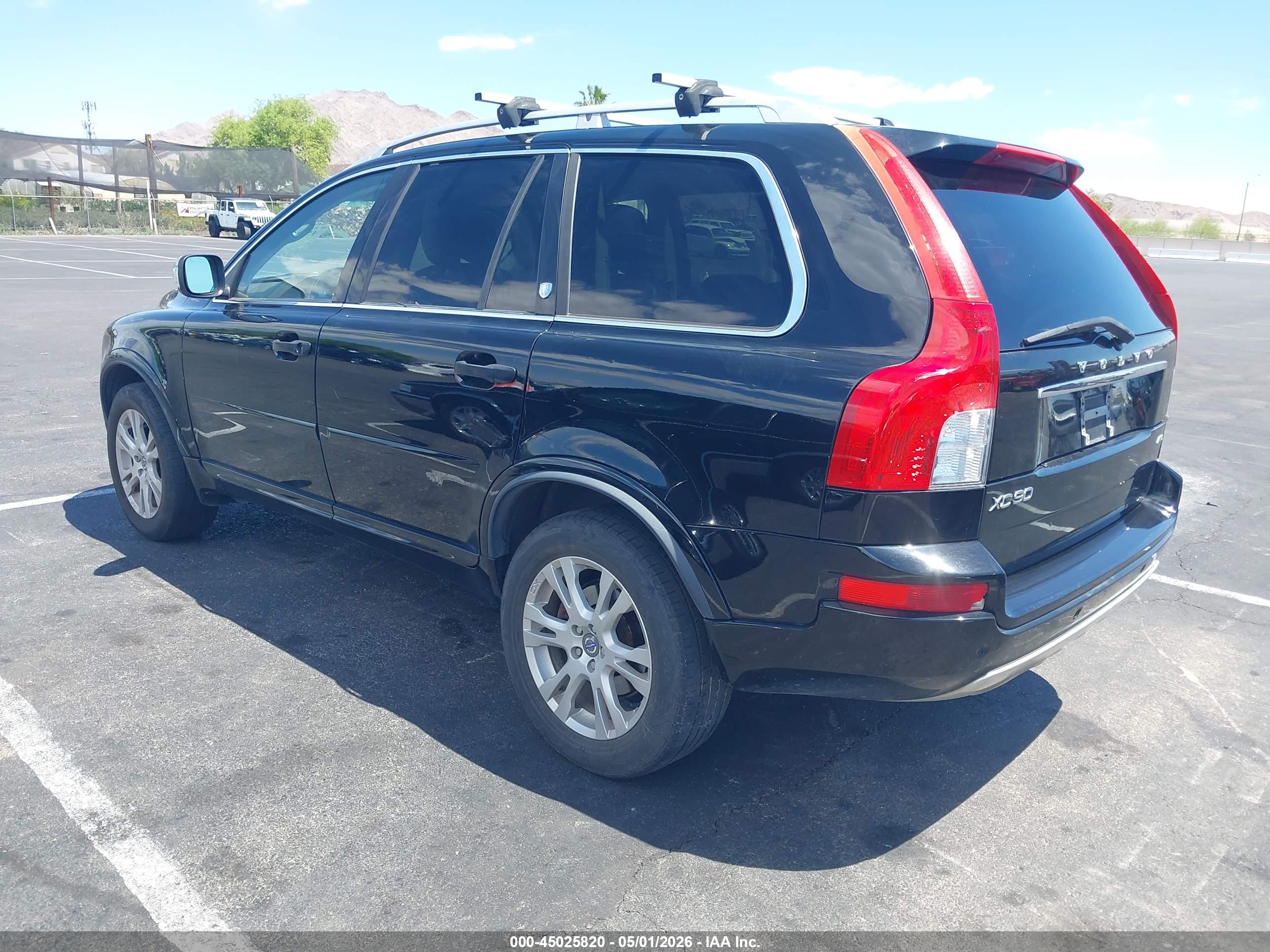 VOLVO XC90 image 3