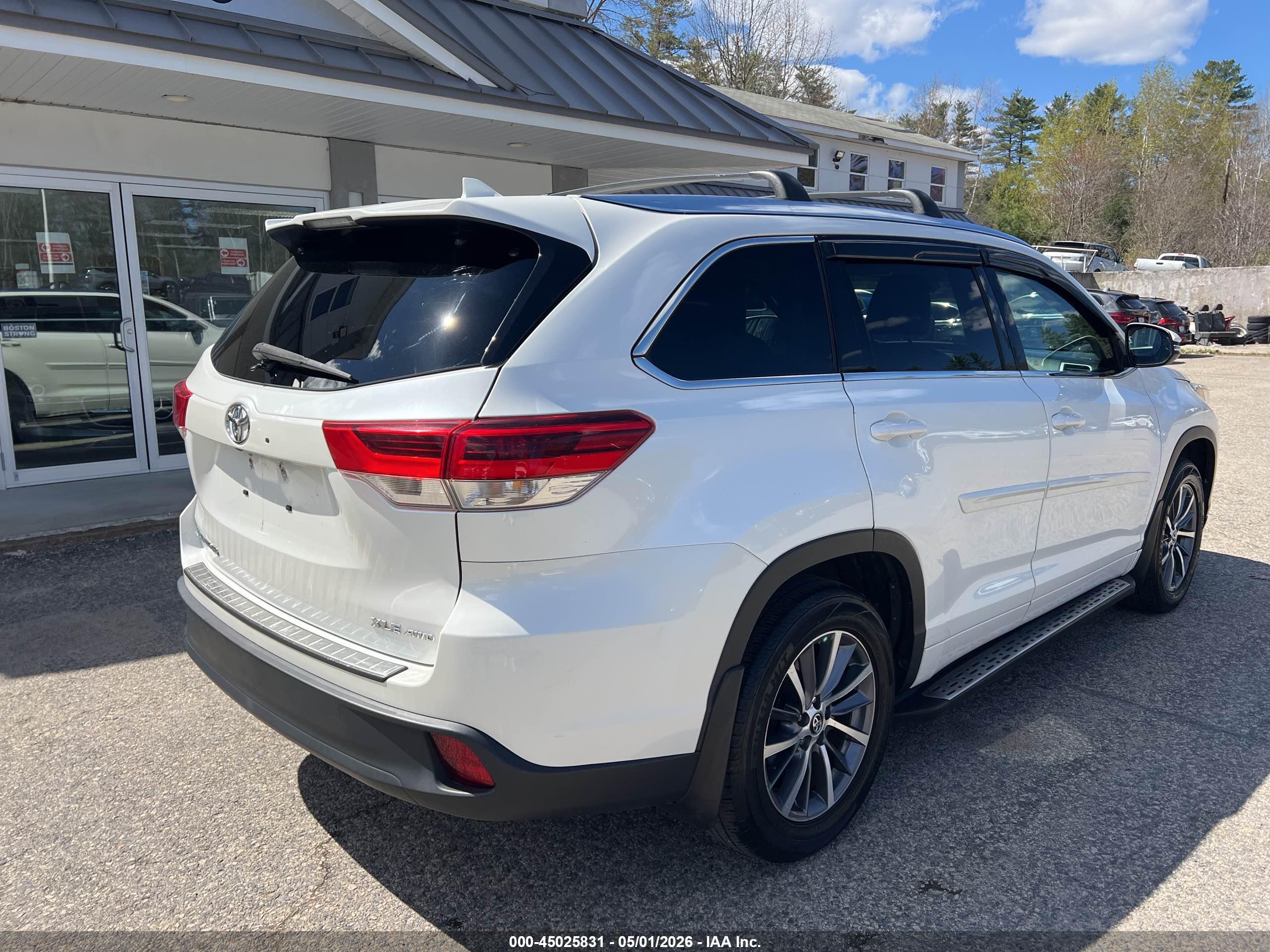 TOYOTA HIGHLANDER image 4