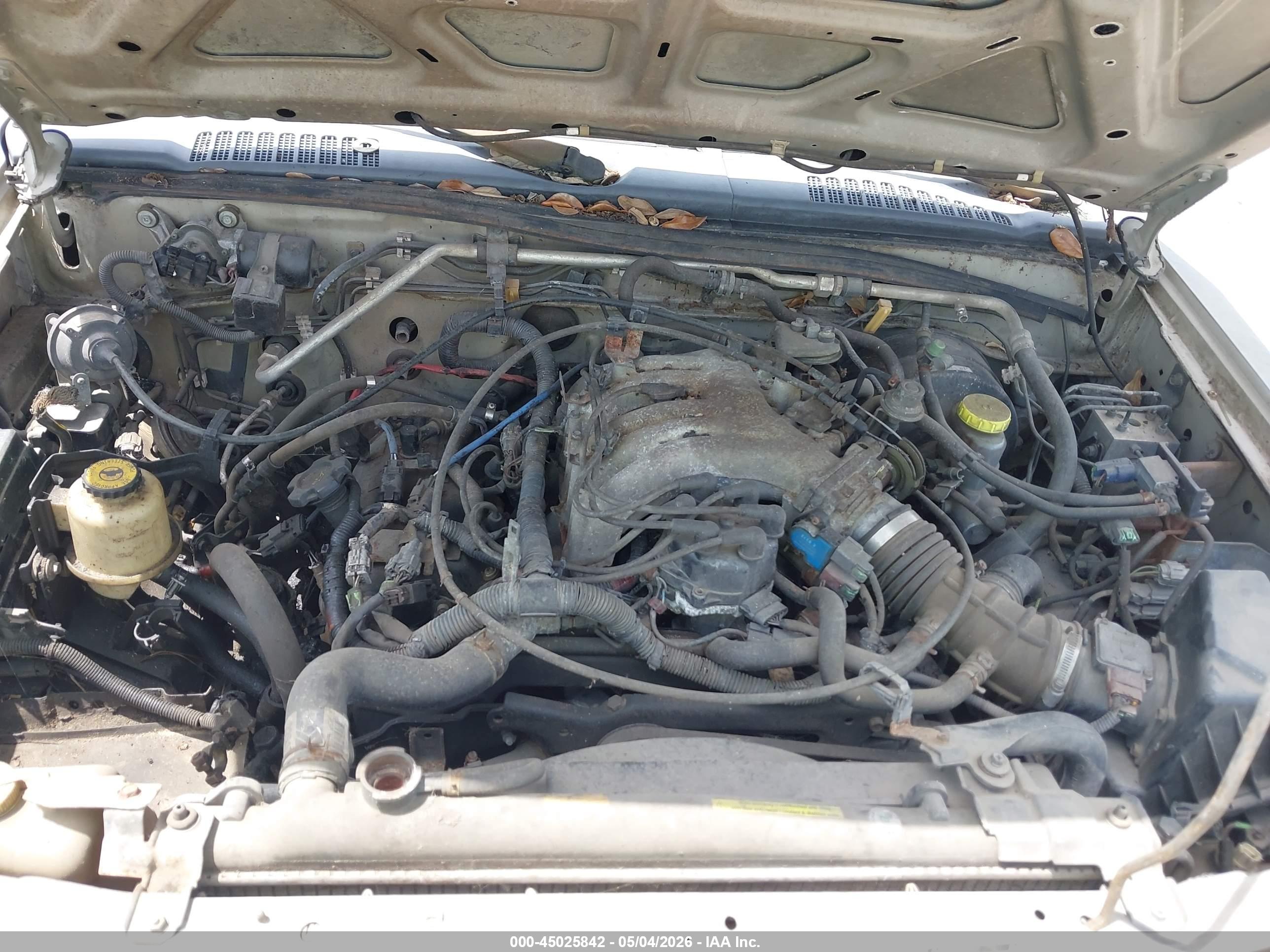 NISSAN FRONTIER image 10