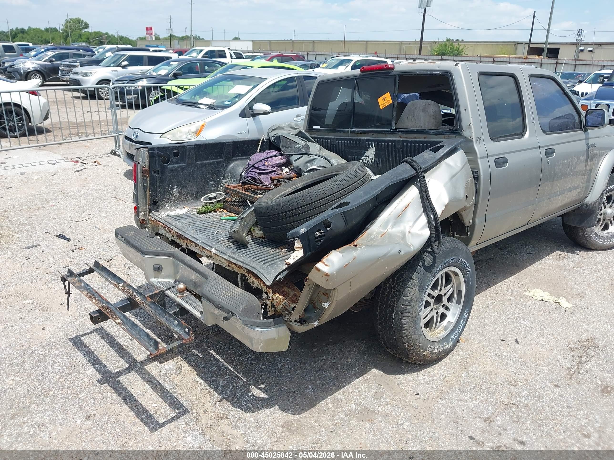 NISSAN FRONTIER image 6