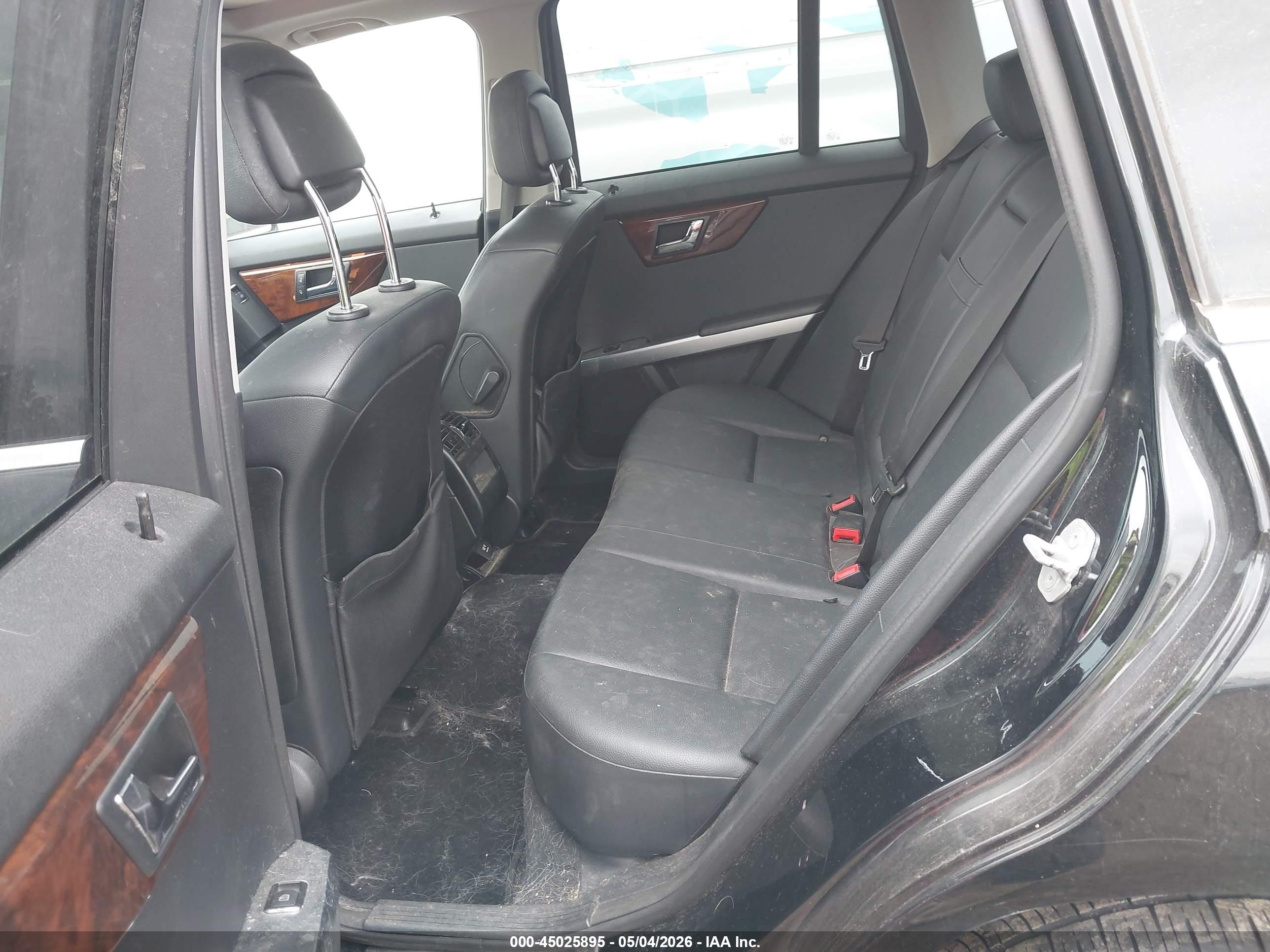 MERCEDES-BENZ GLK image 8