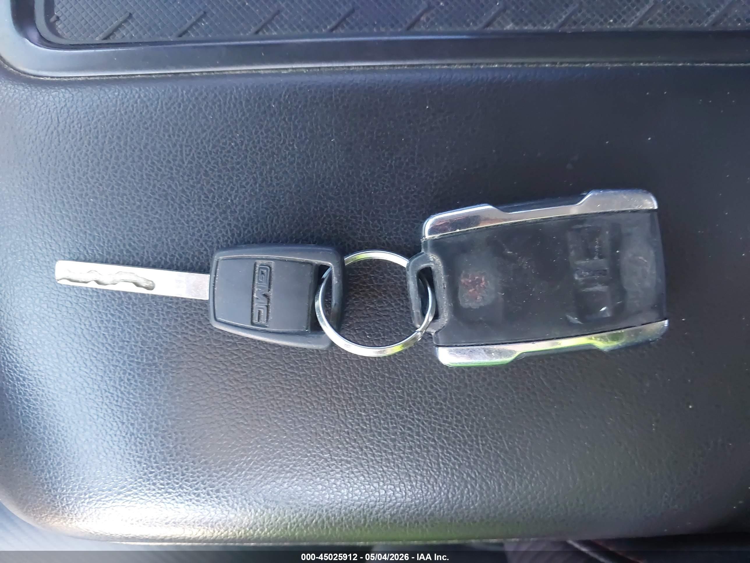 GMC SIERRA image 11