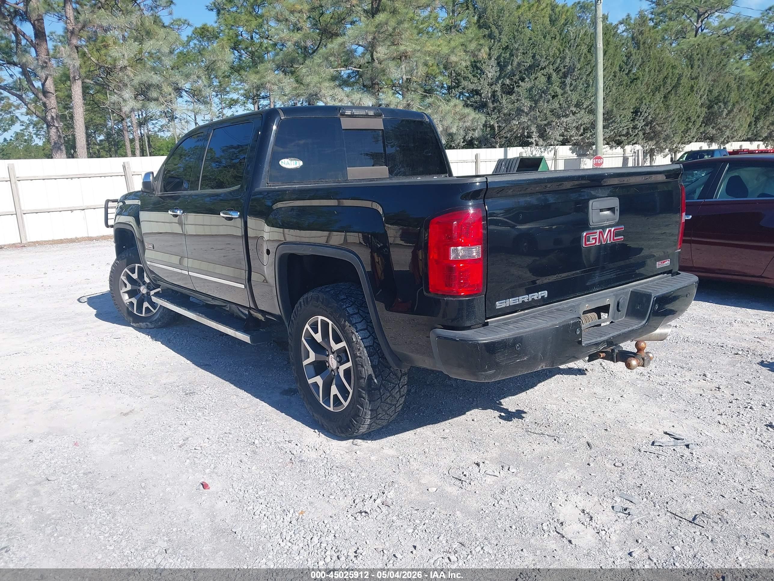 GMC SIERRA image 3