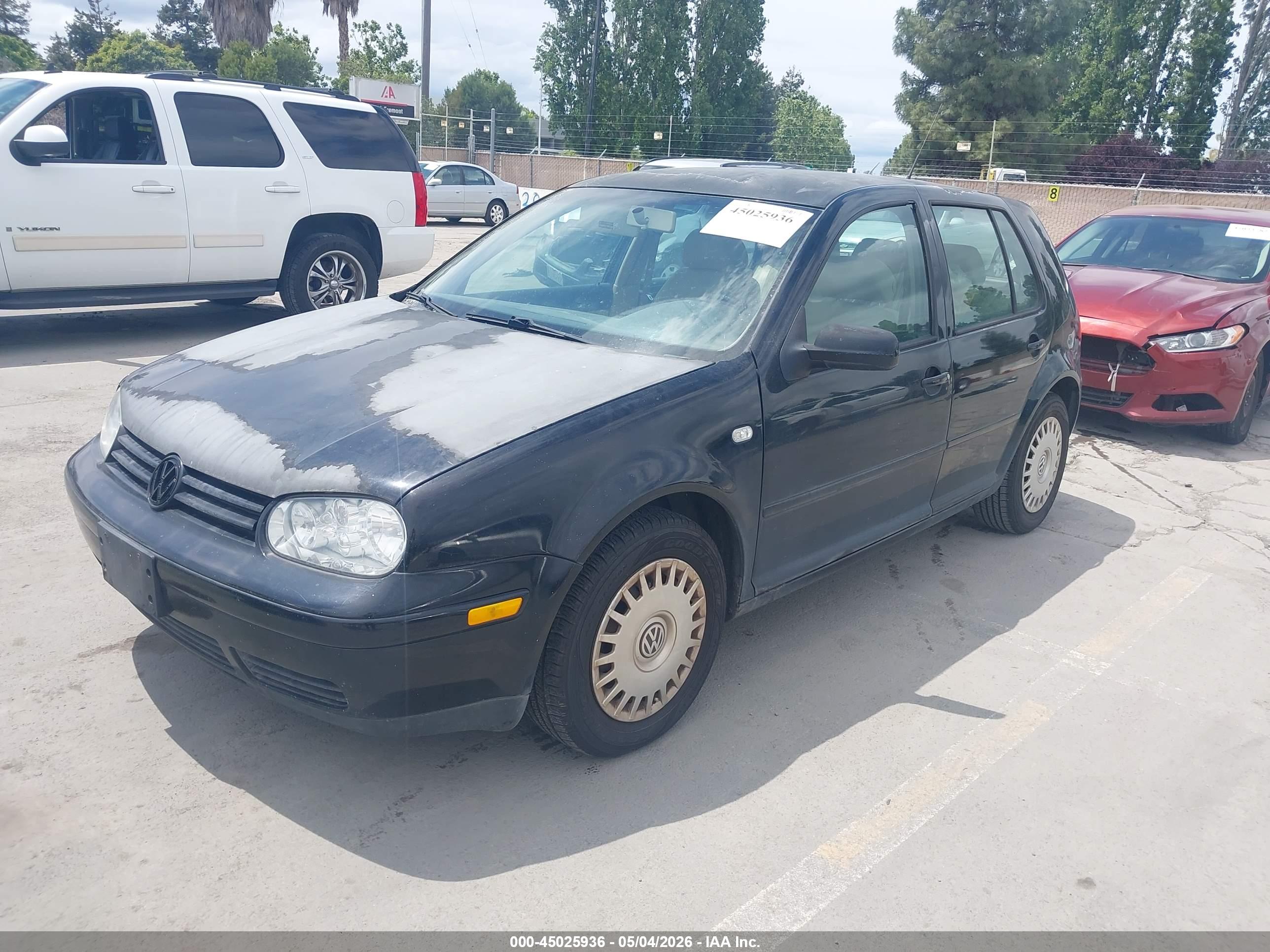 VOLKSWAGEN GOLF image 2