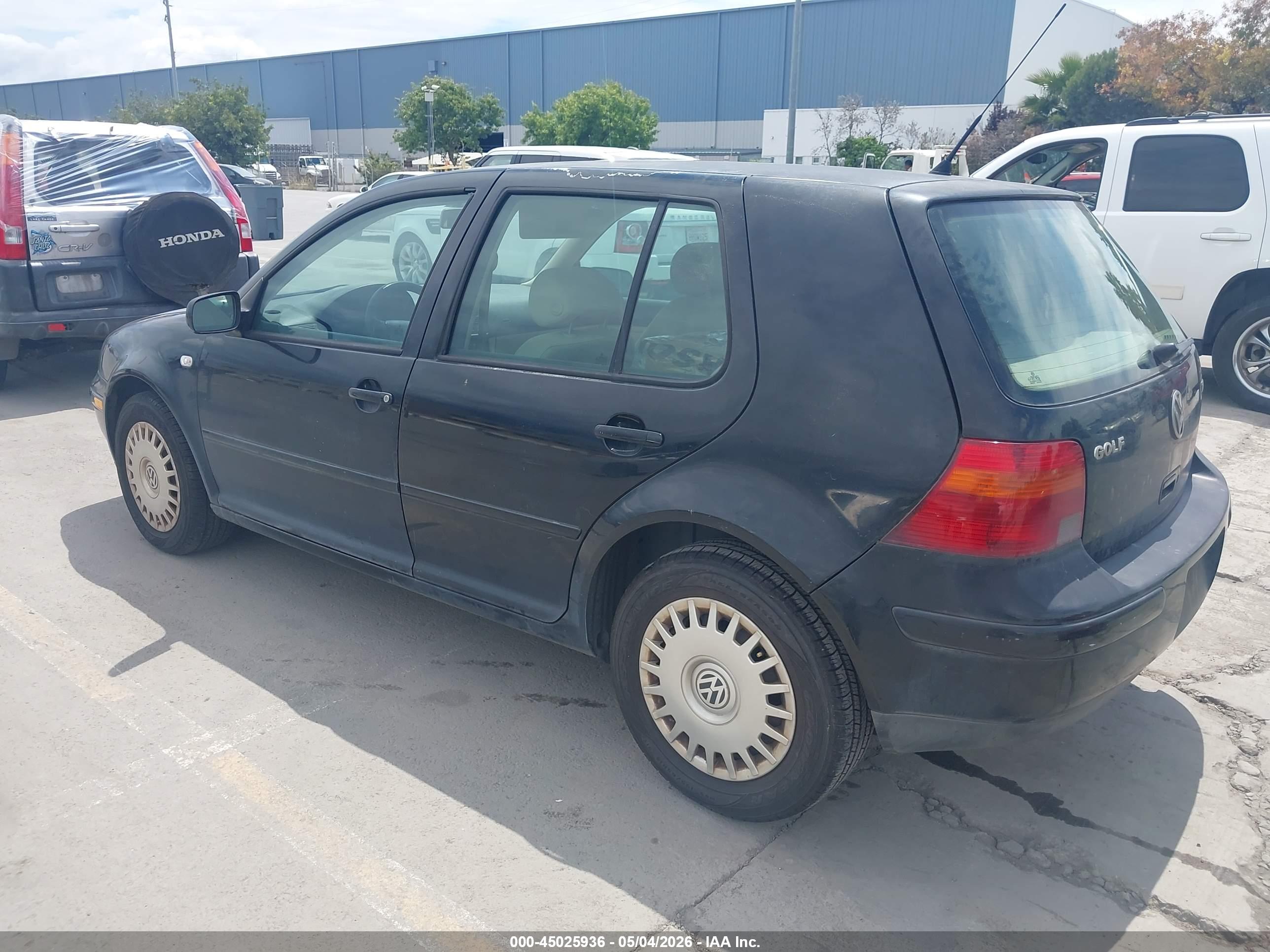 VOLKSWAGEN GOLF image 3