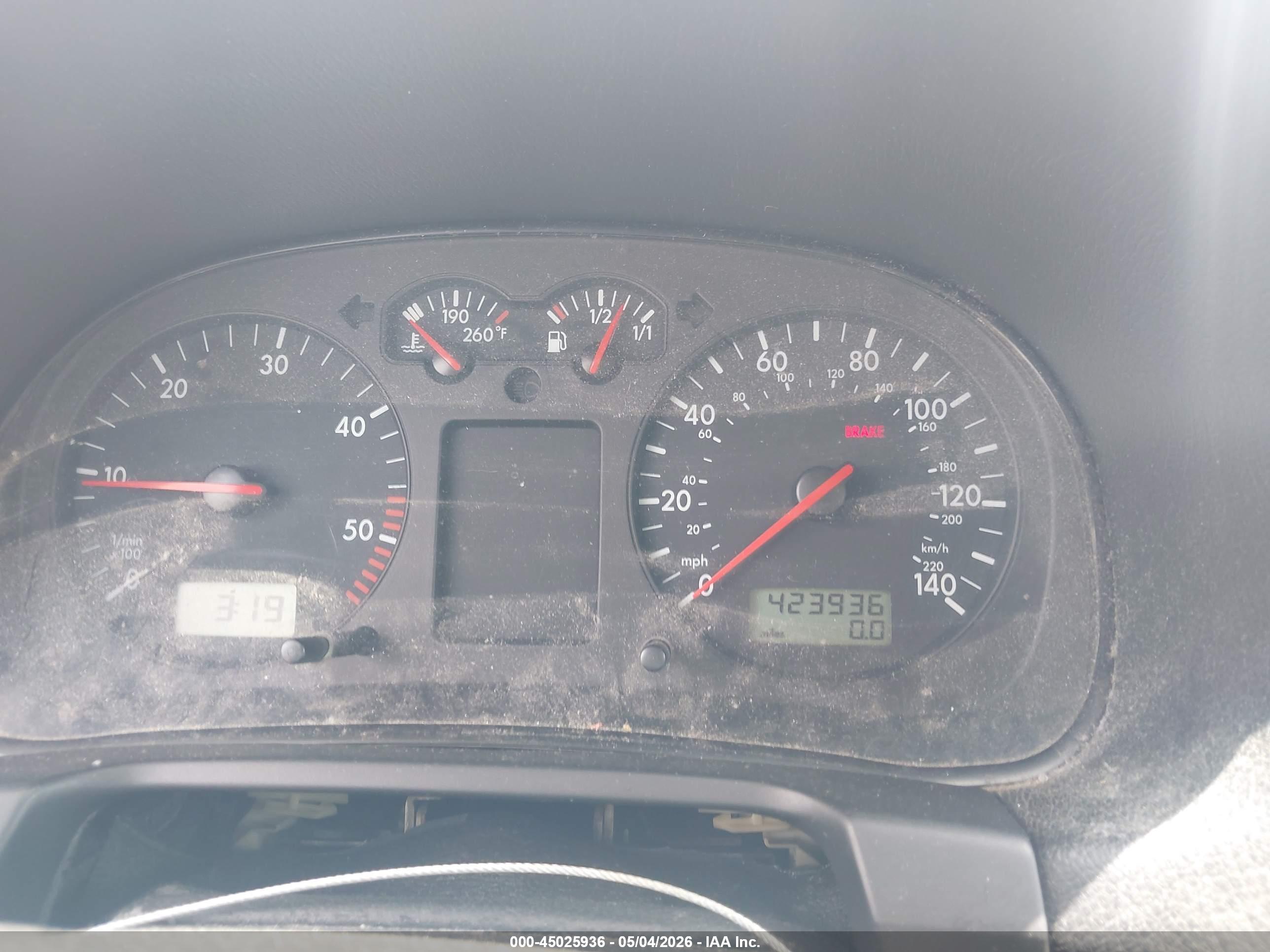 VOLKSWAGEN GOLF image 7