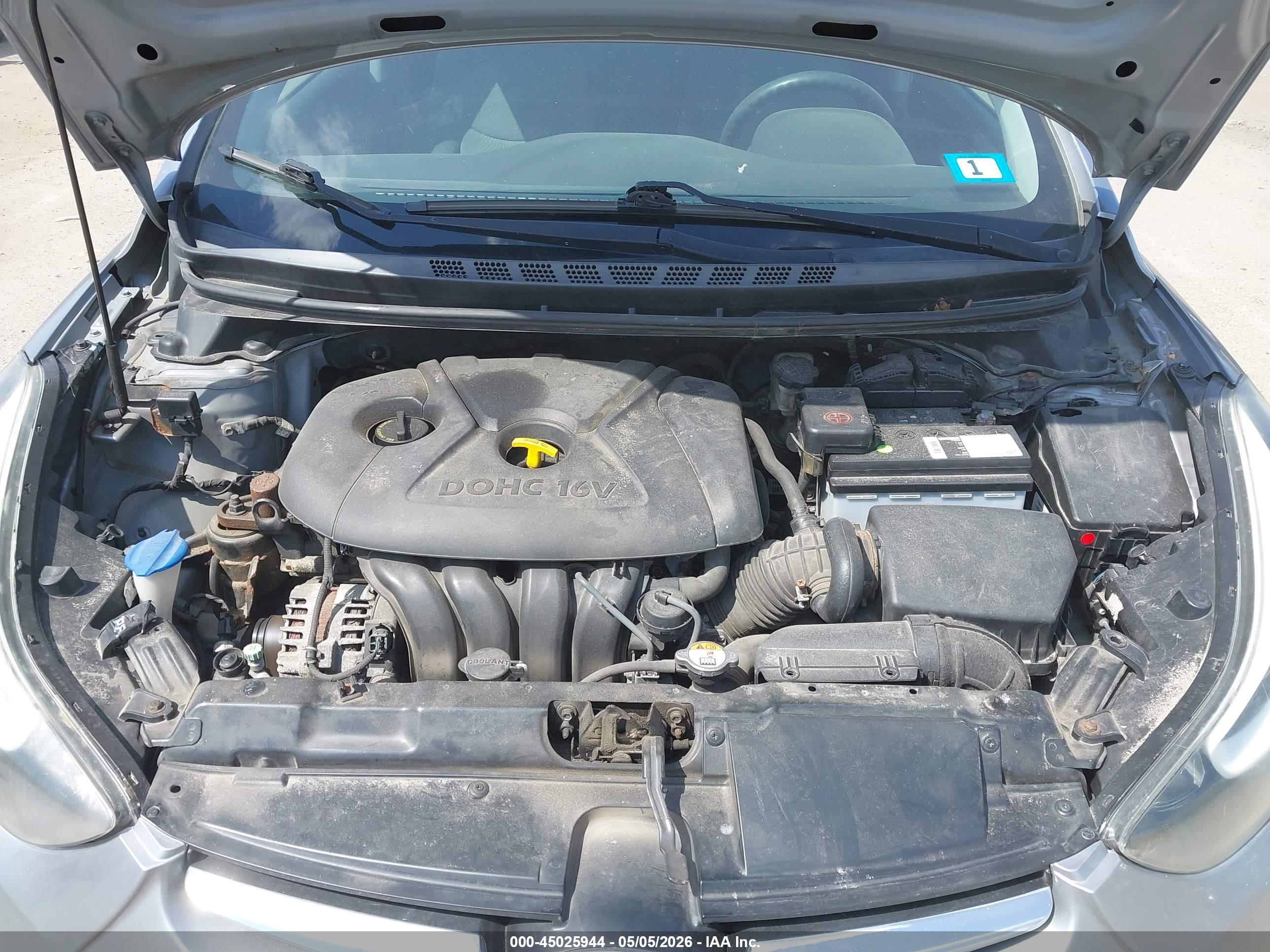 HYUNDAI ELANTRA image 10