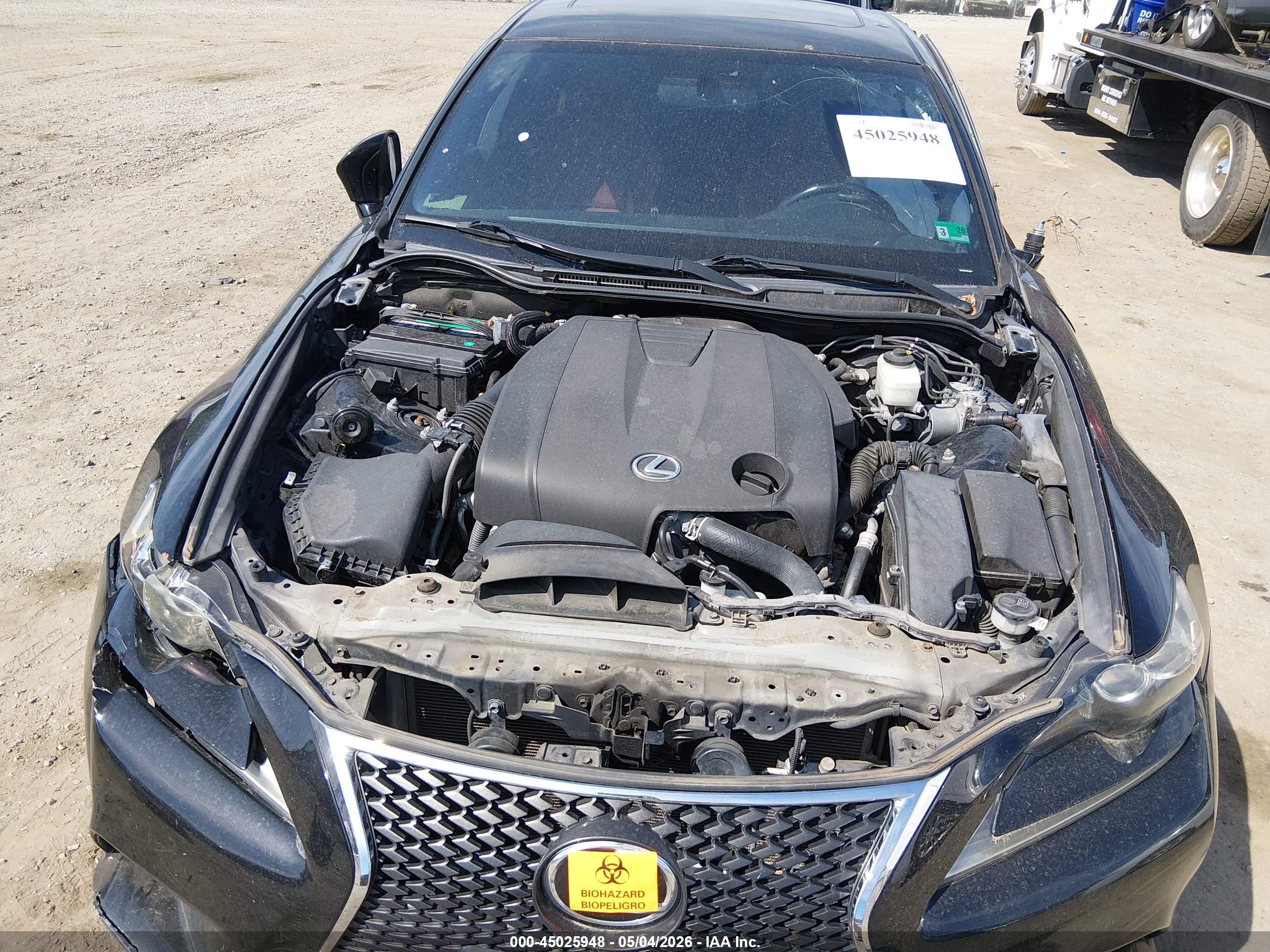 LEXUS IS image 10