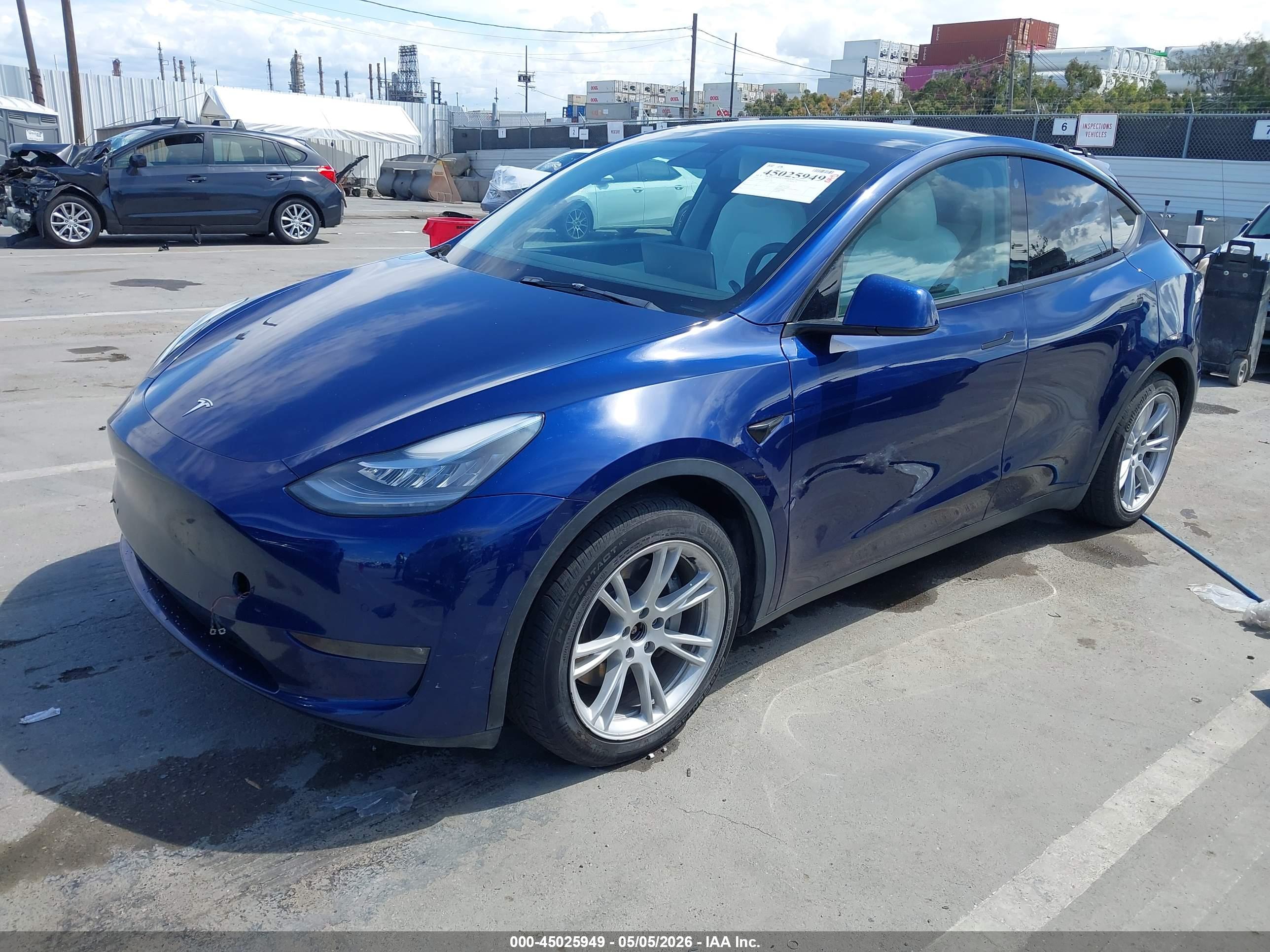 TESLA MODEL image 2