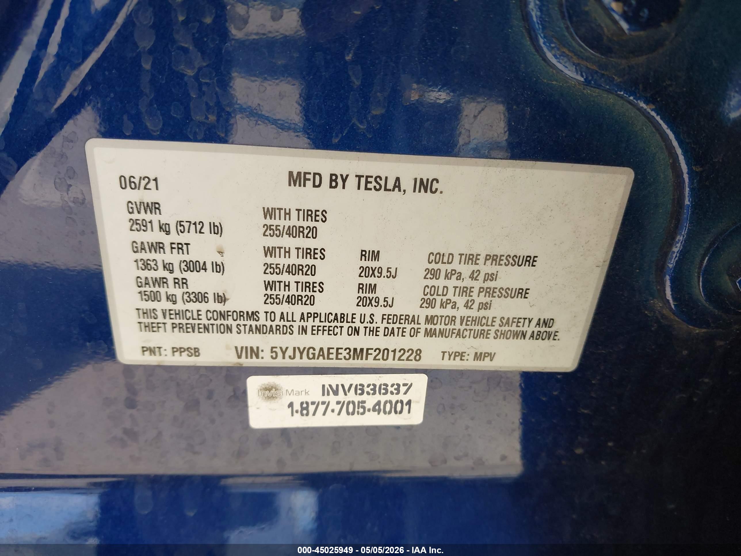 TESLA MODEL image 9