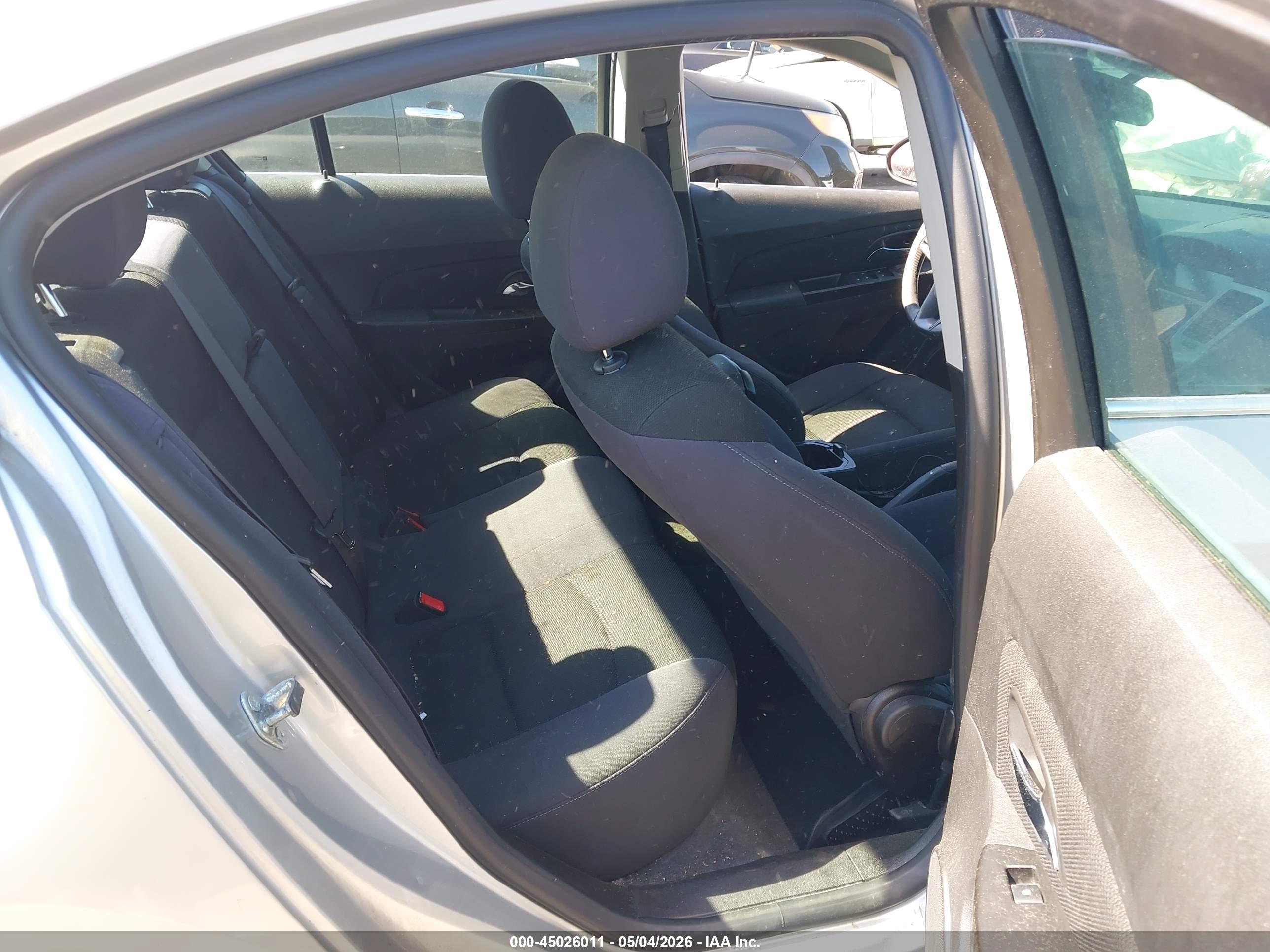 CHEVROLET CRUZE image 8