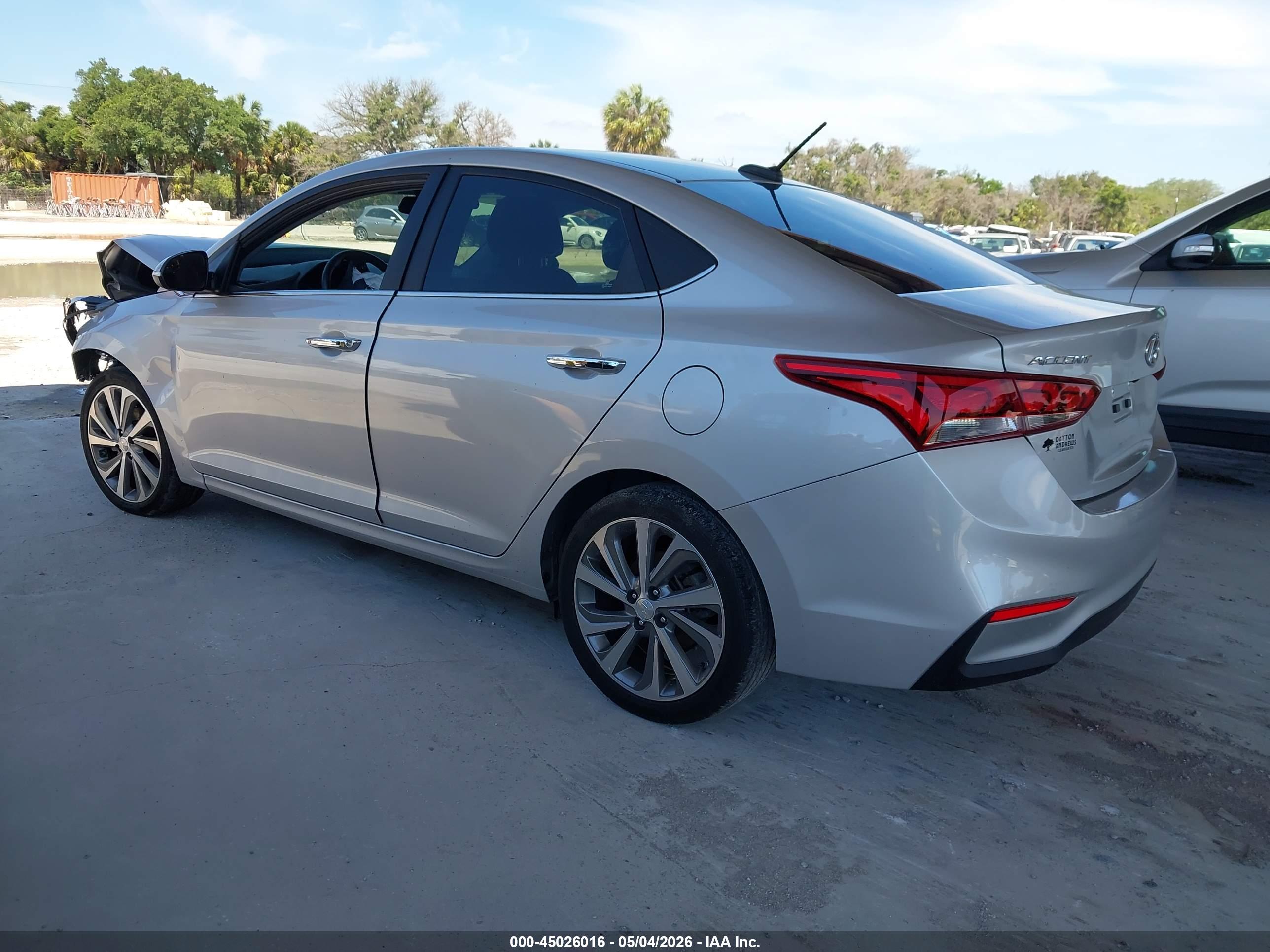 HYUNDAI ACCENT image 3