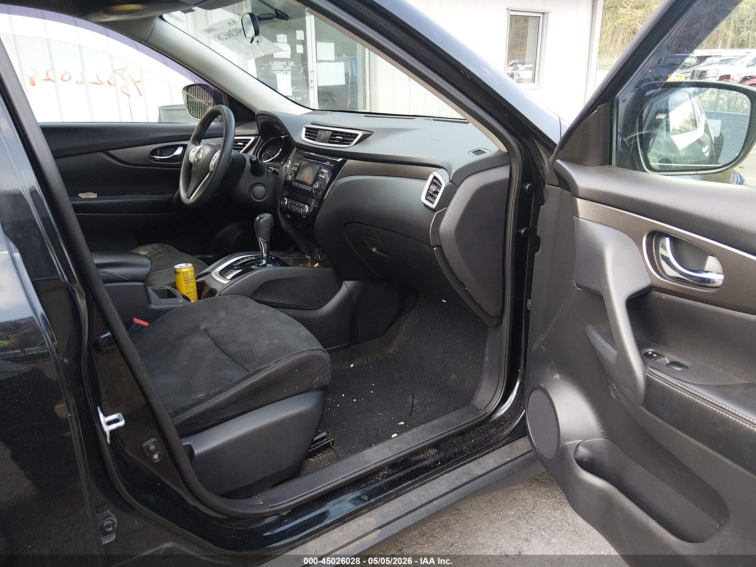 NISSAN ROGUE image 5