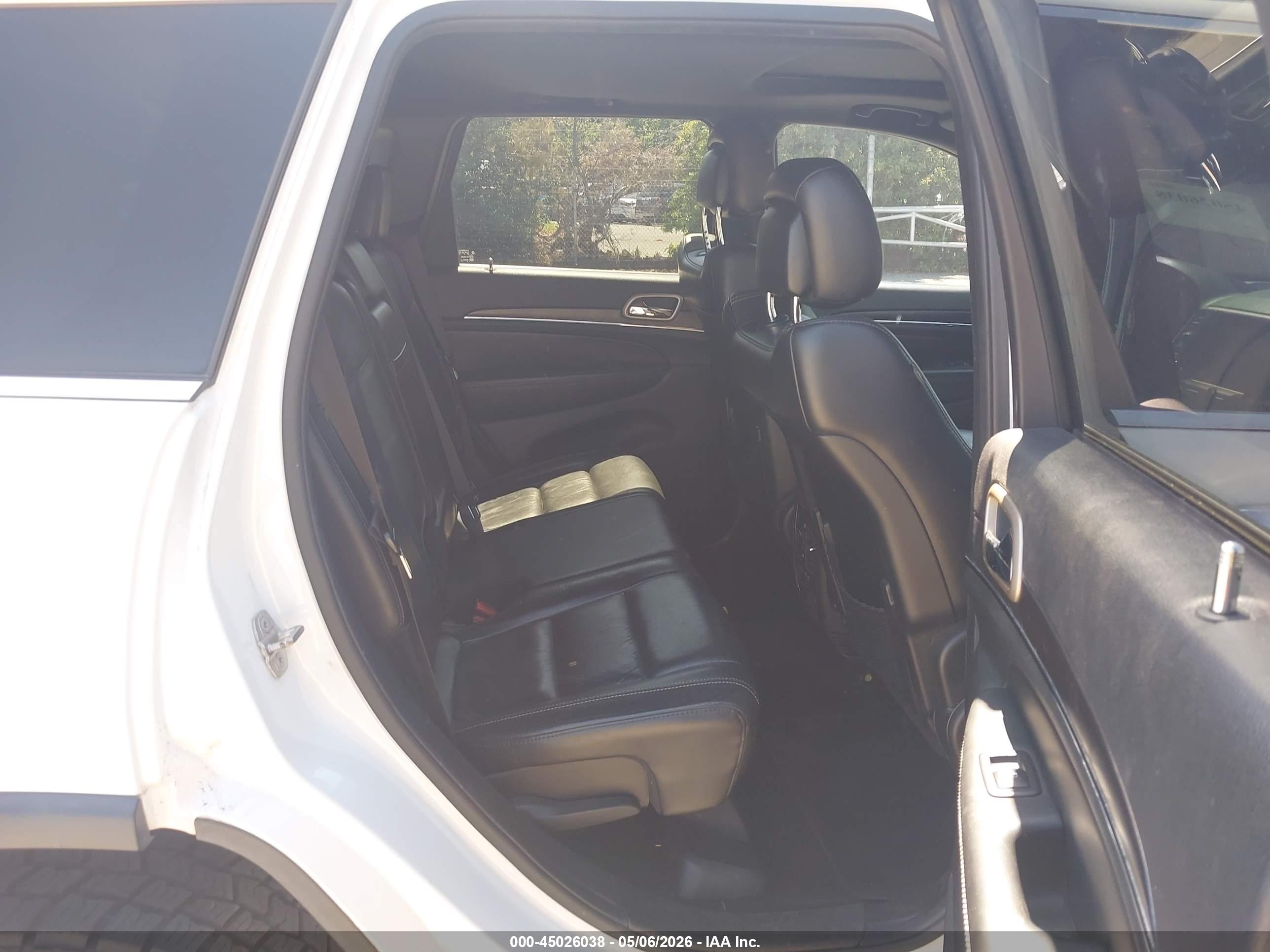 JEEP GRAND image 8