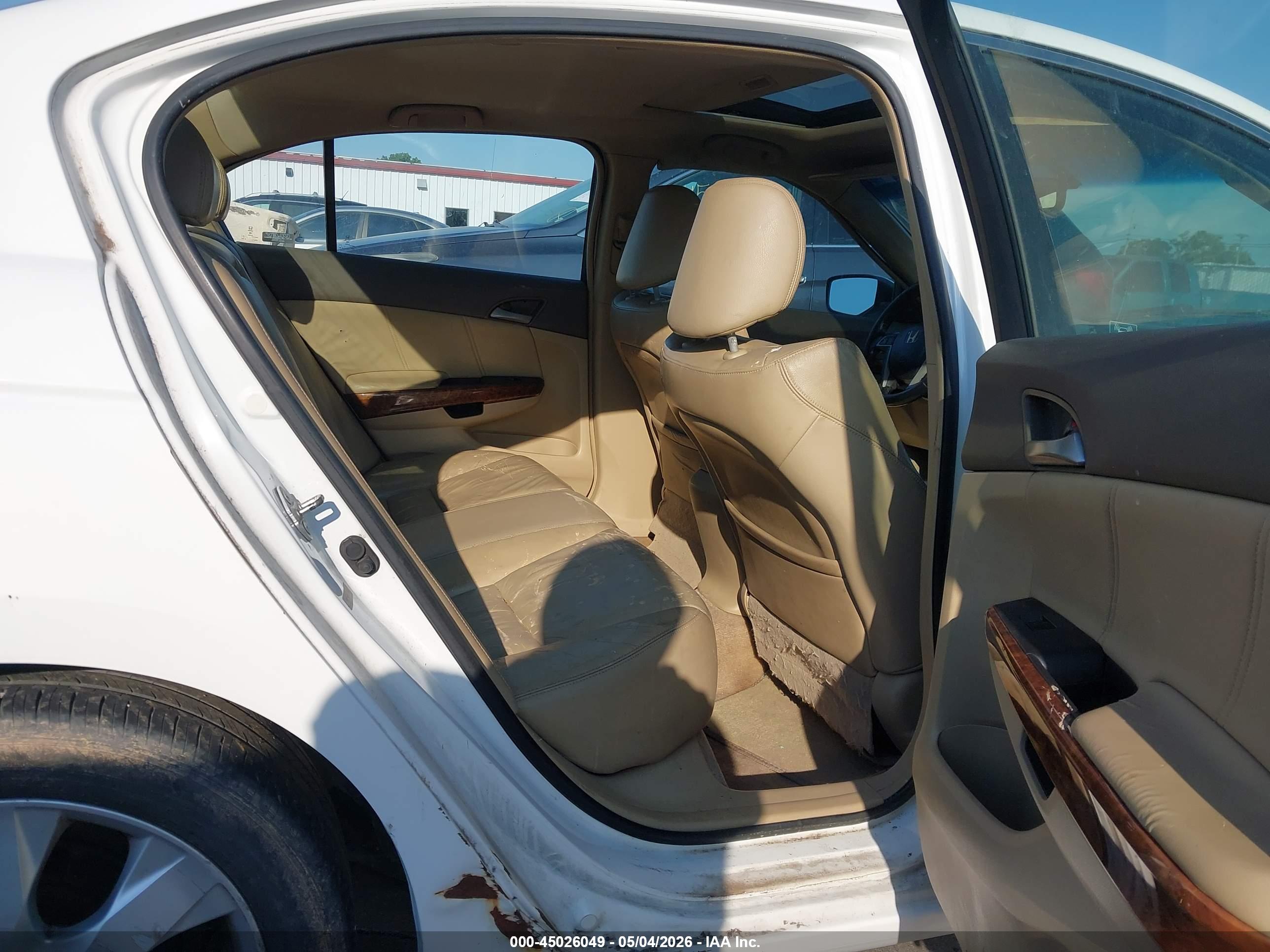 HONDA ACCORD image 8