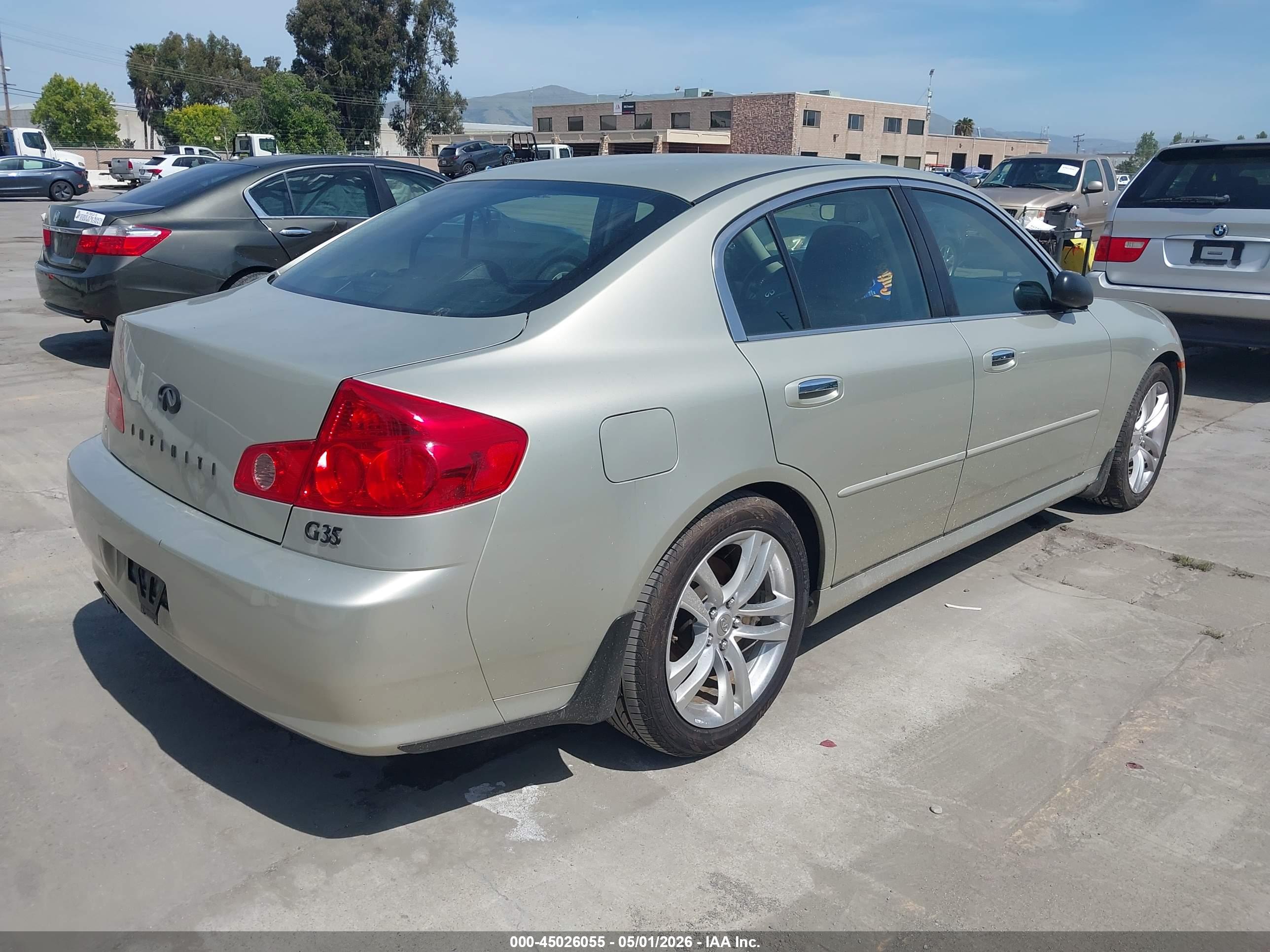 INFINITI G35 image 4