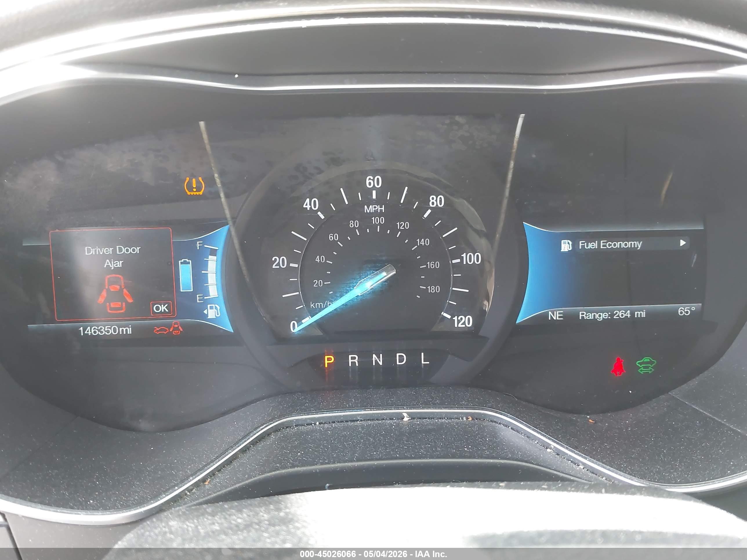 FORD FUSION image 7