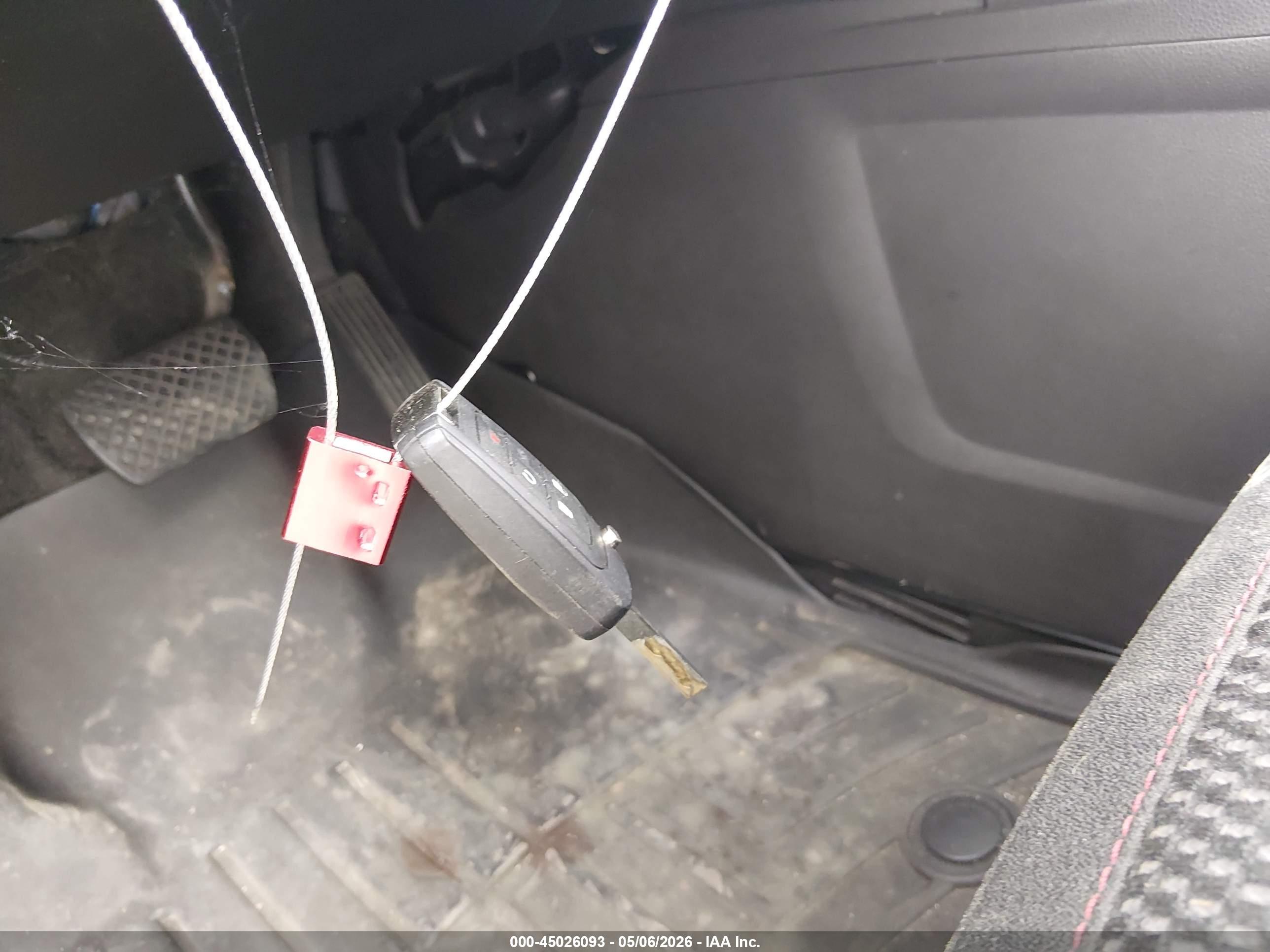 CHEVROLET EQUINOX image 11