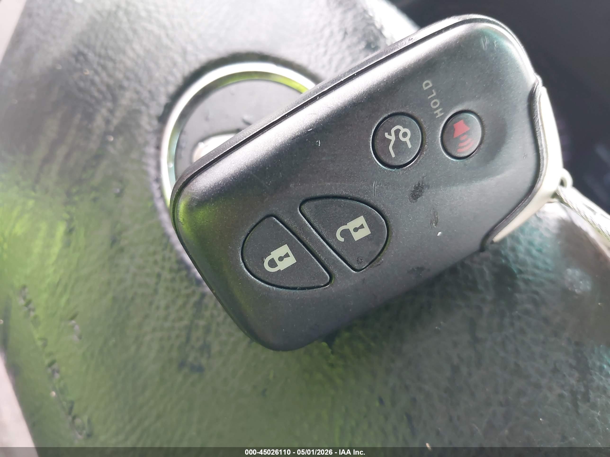 LEXUS LS image 11