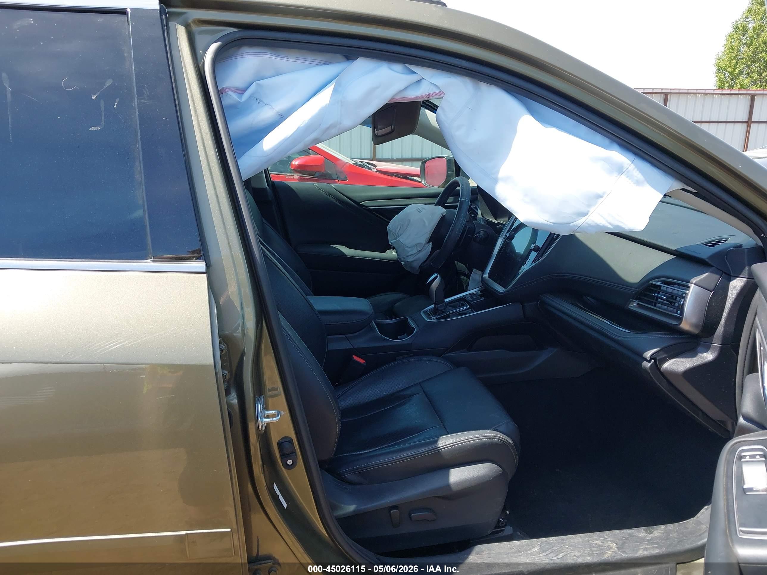 SUBARU OUTBACK image 5