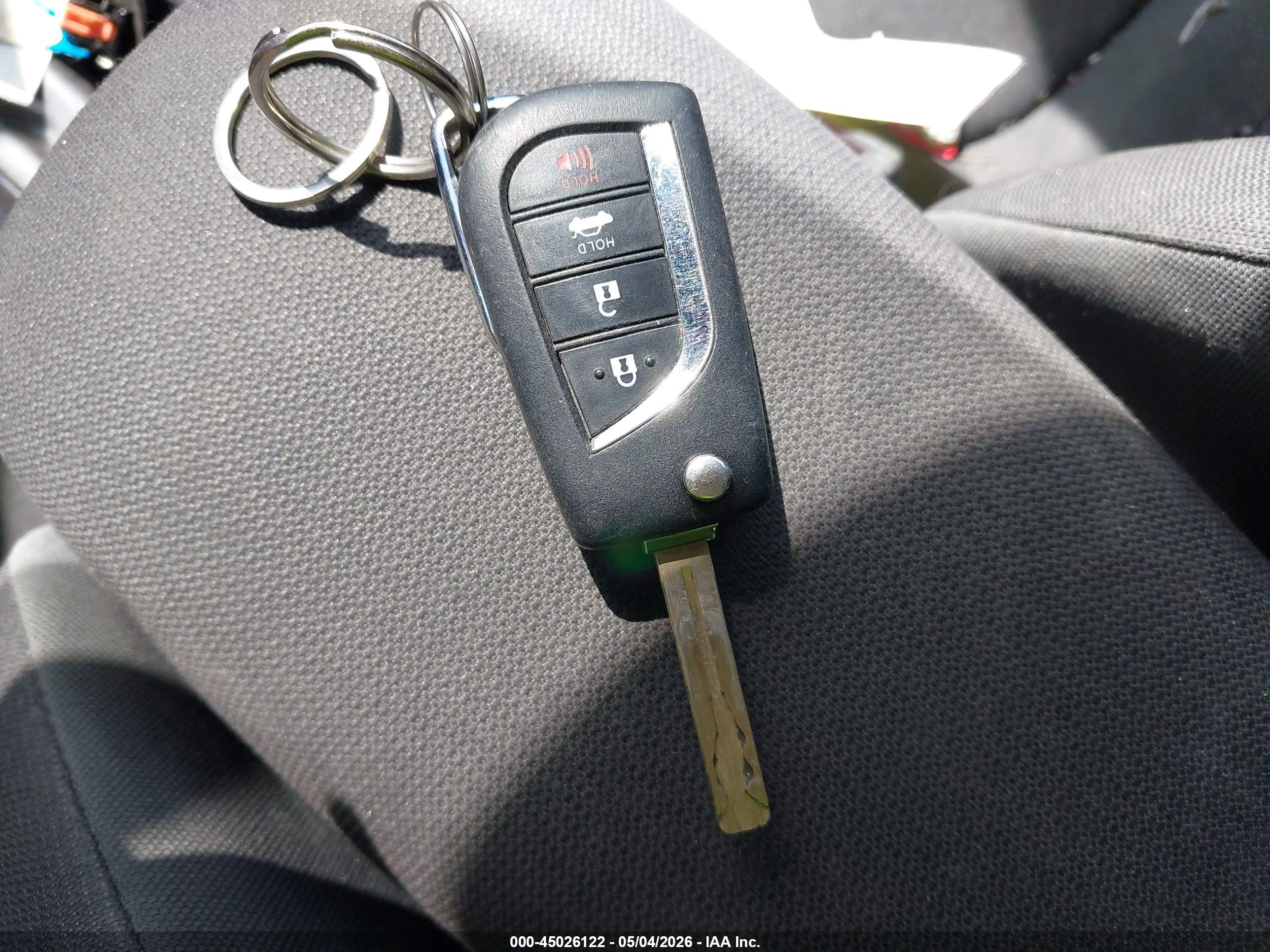 TOYOTA COROLLA image 11