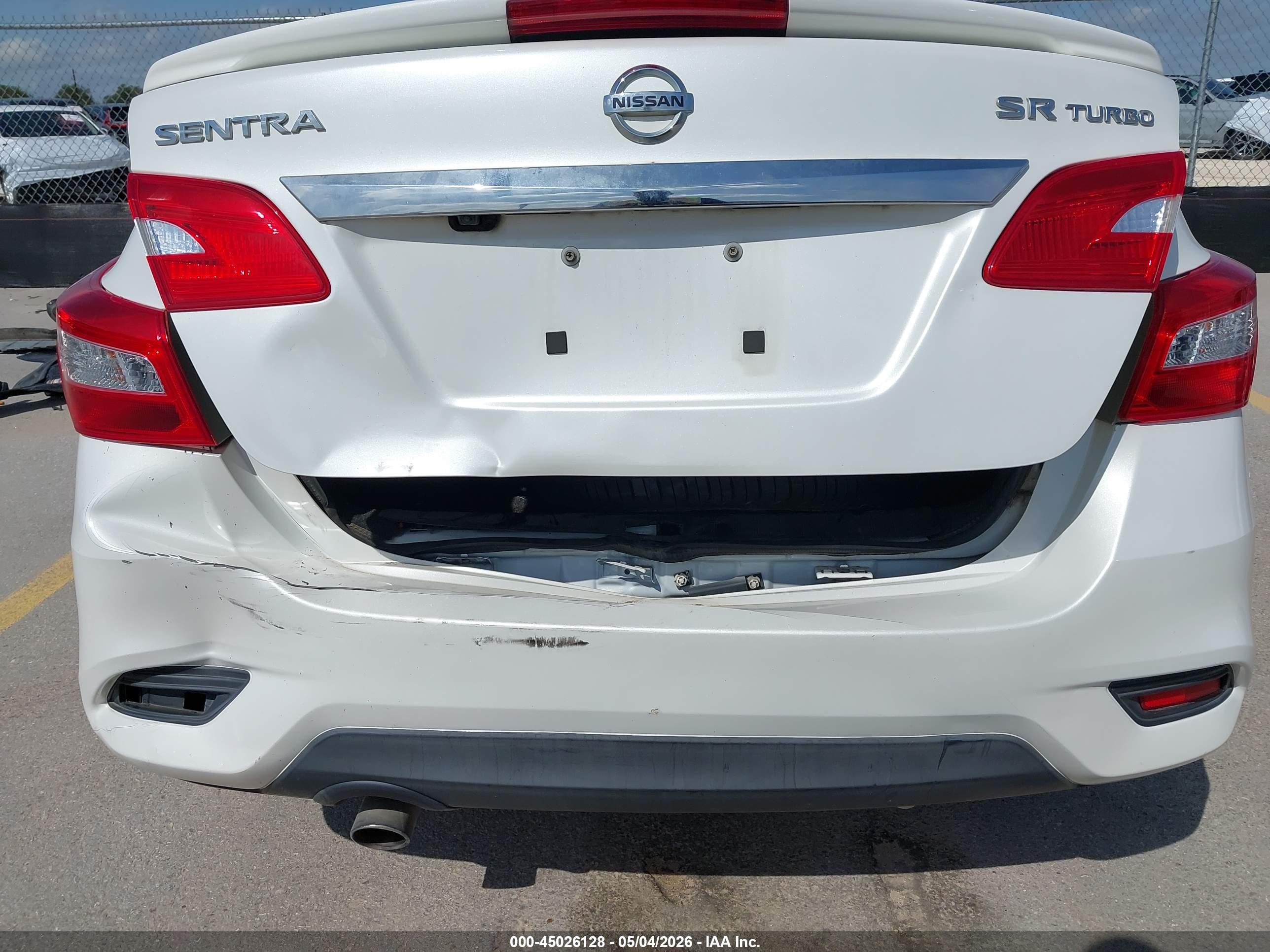 NISSAN SENTRA image 6
