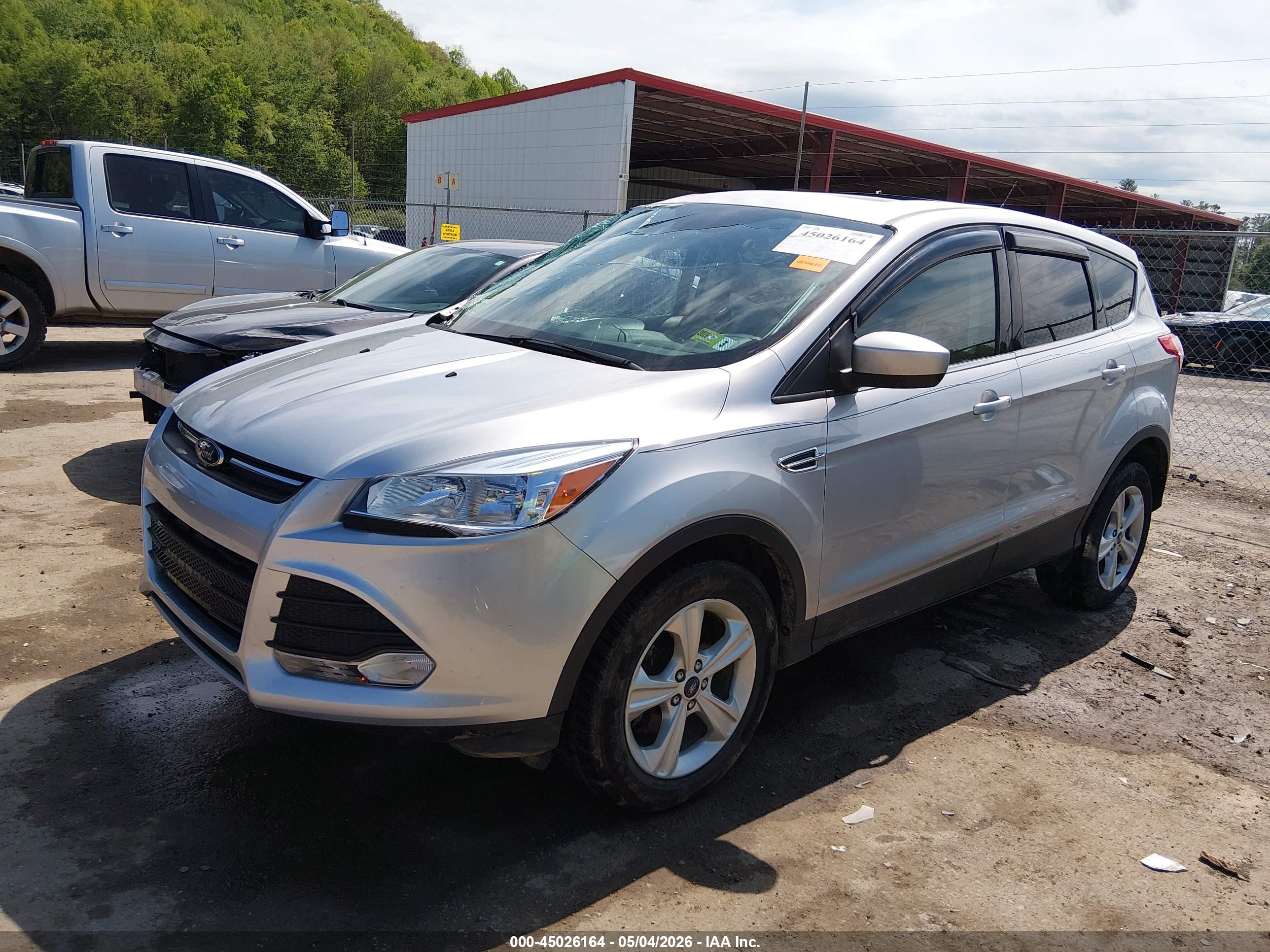 FORD ESCAPE image 2