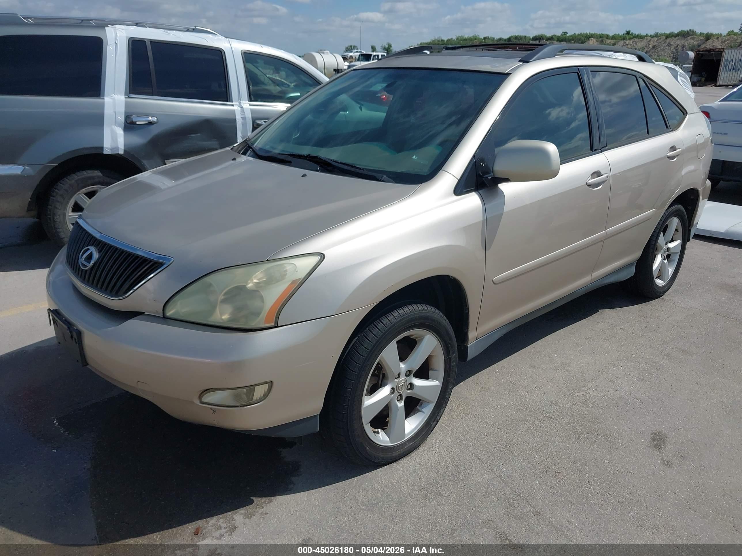 LEXUS RX image 2